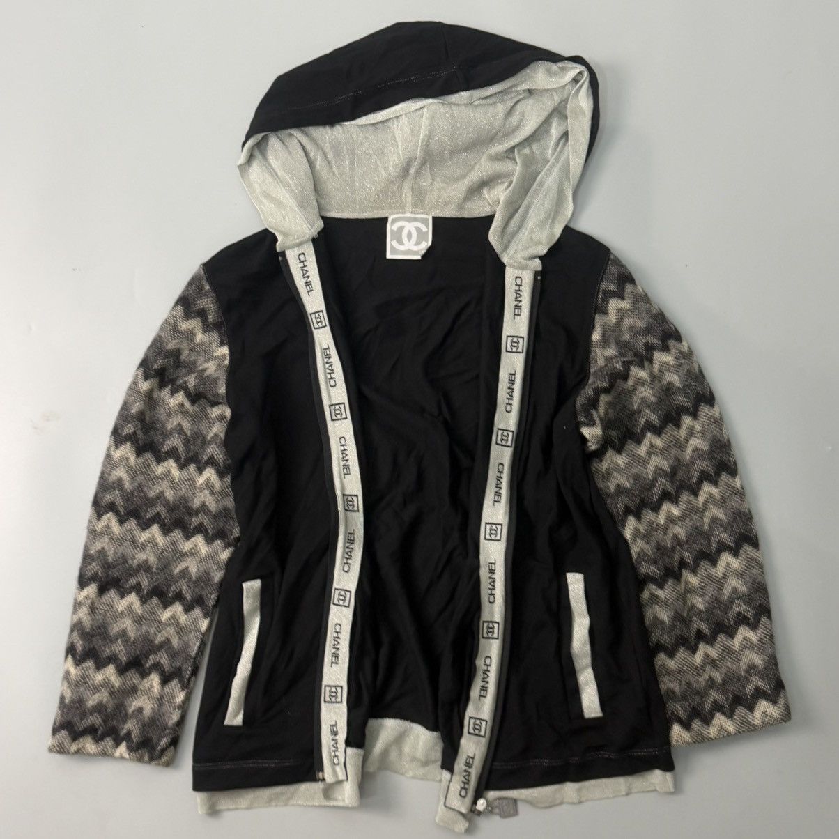 Chanel RARE CHANEL ZIP-UP CARDIGAN HOODIE Size S / US 4 / IT 40 - 1 Thumbnail