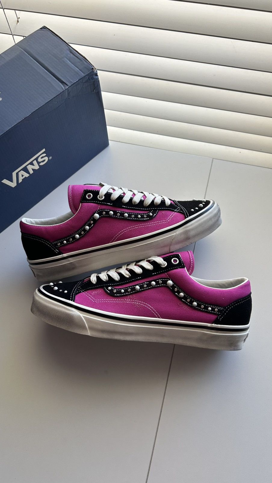 Vans Pearlized Vans Size US 12 / EU 45 - 1 Thumbnail
