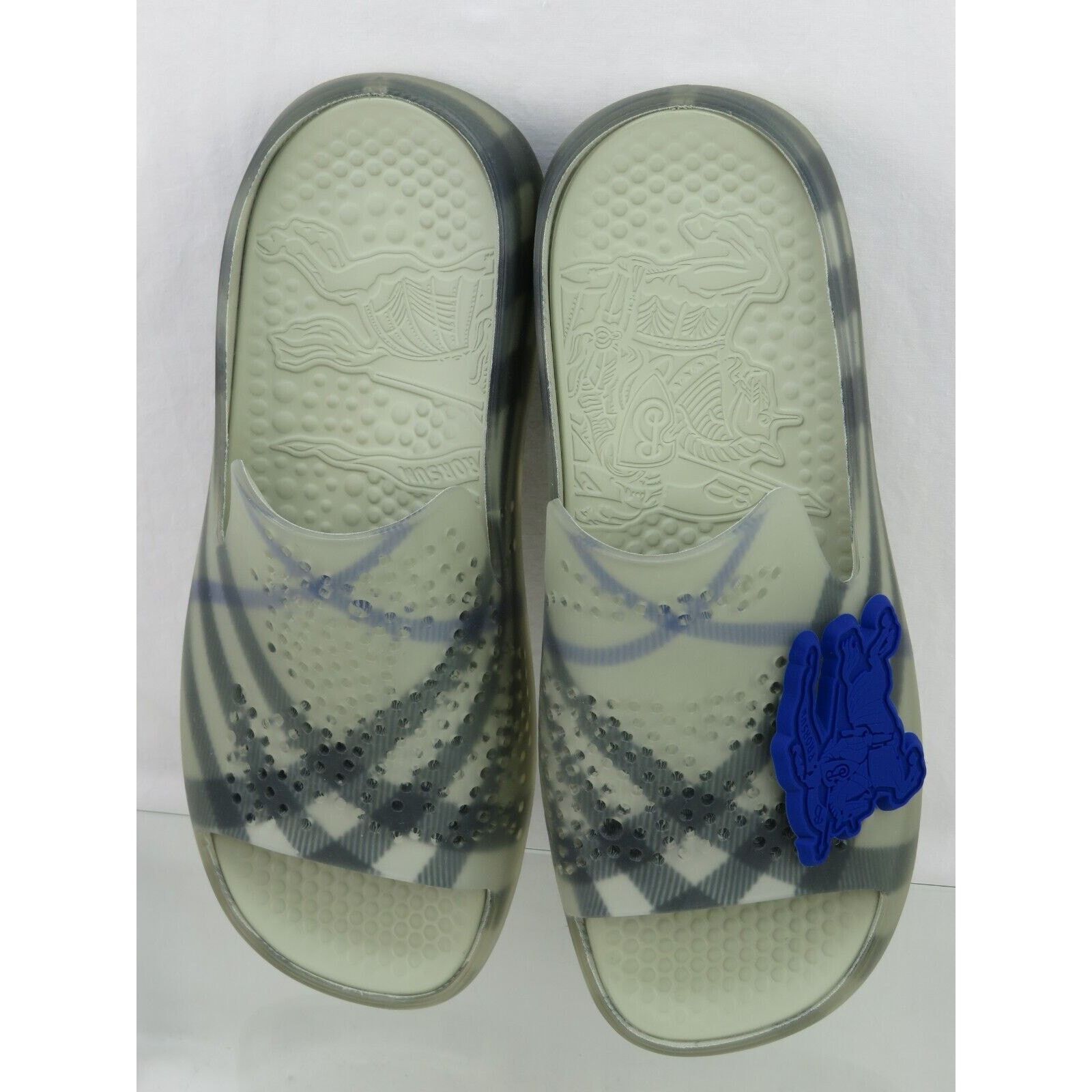 Burberry BURBERRY STINGRAY GRAY RUBBER CHECK & CHARM LOGO SANDALS 43 Size US 10 / EU 43 - 15 Thumbnail