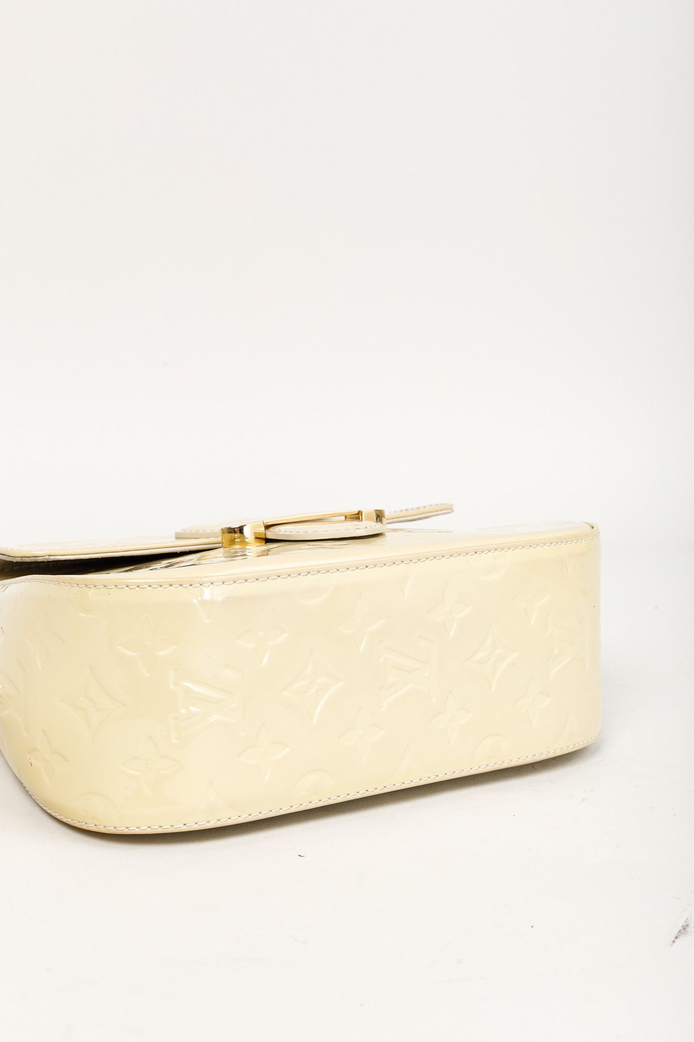 Louis Vuitton Louis Vuitton Bellflower GM Blanc Monogram Crossbody Bag Size ONE SIZE - 10 Thumbnail