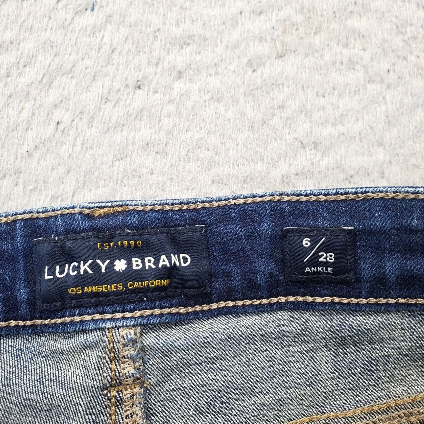 Lucky Brand Lucky Brand Ava Skinny Jeans Womens Size 6 Navy Denim Whiskered Frayed Hem 26 Inseam Regular 29 Waist Pockets Stretch Denim Size 28" / US 6 / IT 42 - 6 Thumbnail