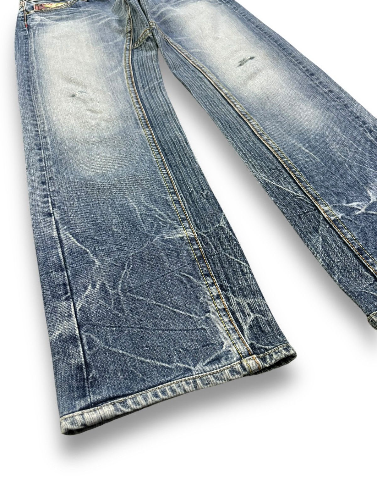 Japanese Brand Vintage Eternal Floral Cracked Washed Distressed Jeans Size US 30 / EU 46 - 8 Thumbnail