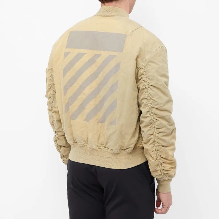 Off-White o1gr1nt1124 Diag Tab Vintage Bomber Jacket in Dark Sand Size US S / EU 44-46 / 1 - 3 Thumbnail
