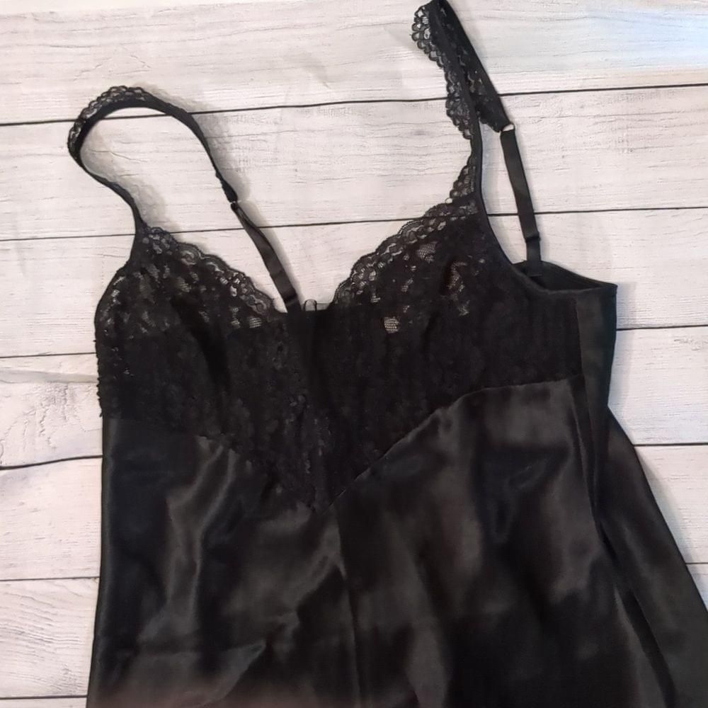 Victoria's Secret Victoria's secret vintage black lingerie dress size large Size L / US 10 / IT 46 - 3 Thumbnail