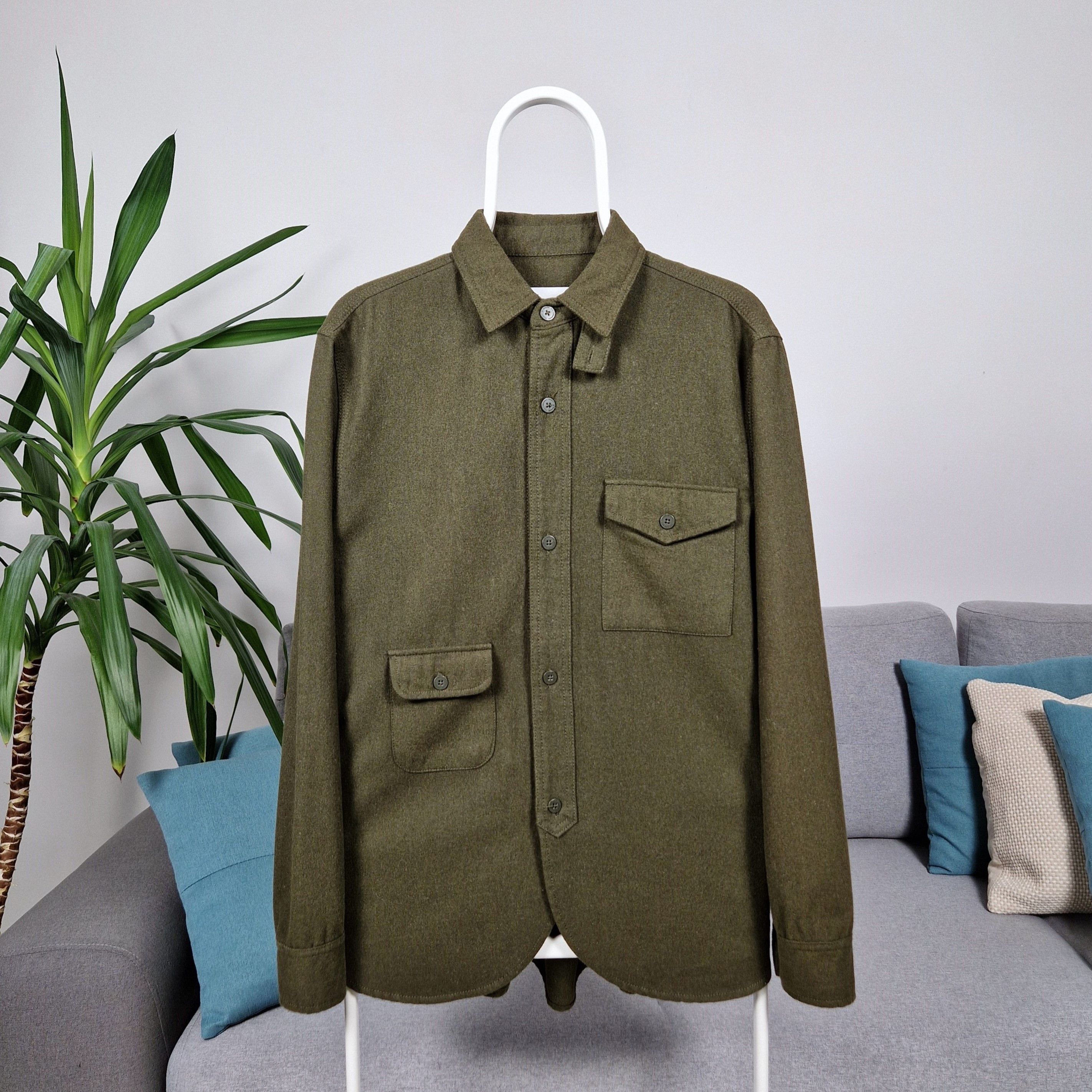 image of Han Kjobenhavn Han Kjøbenhavn Kjobenhavn Army Shirt Wool Men's Size M in Khaki Green