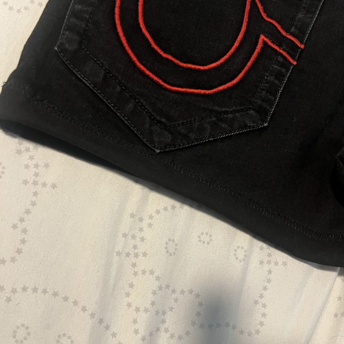 True Religion True Religion Manchester United Rocco Micro Shorts Size US 28 / EU 44 - 3 Thumbnail