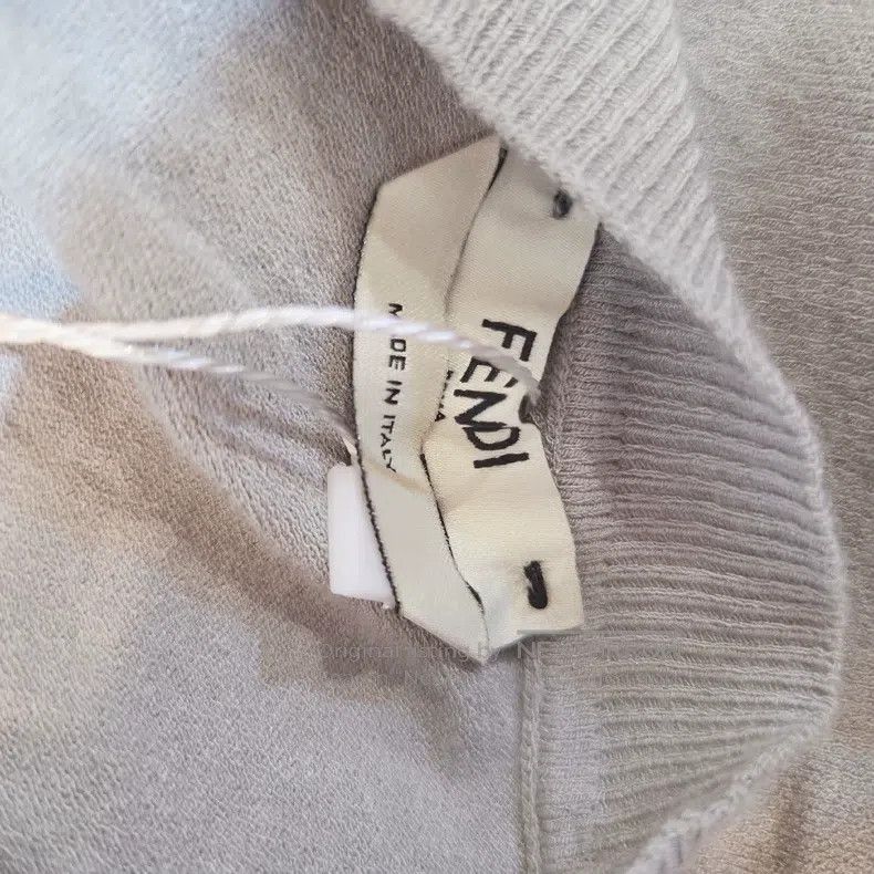 Fendi Fendi Grey sleeveless knit sweater Size XXS / US 00 / IT 34 - 4 Thumbnail