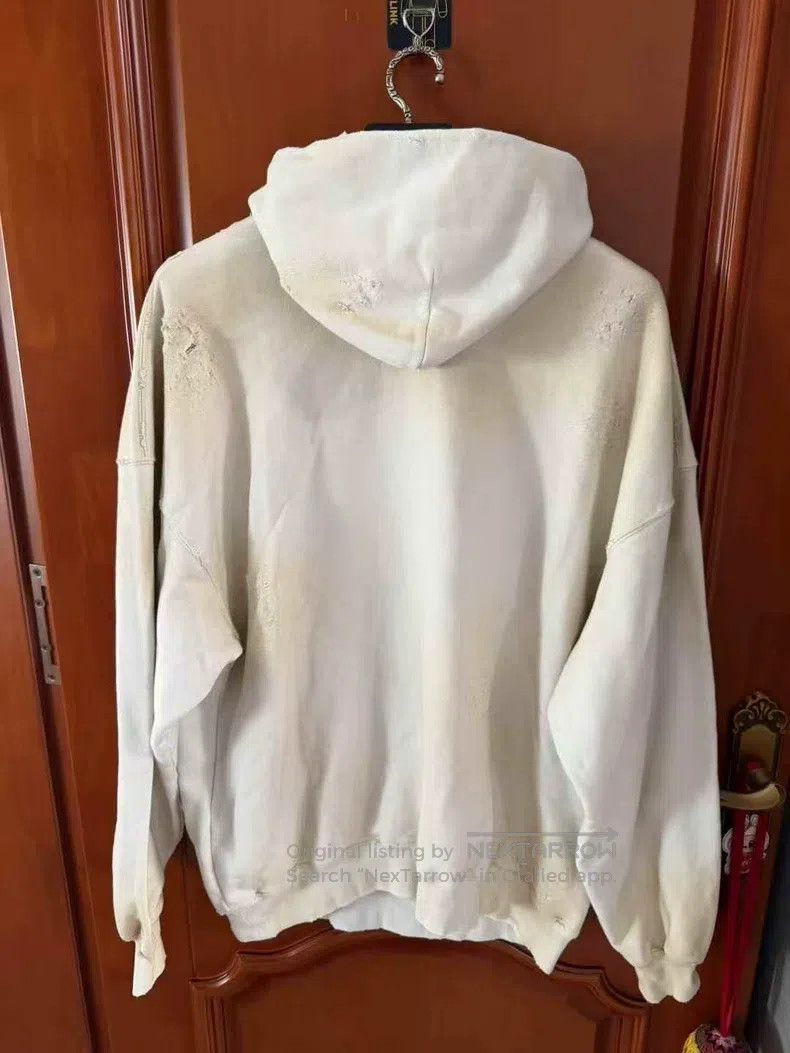 Balenciaga Balenciaga Manchester United Mud Dye Vintage Hoodie Size US S / EU 44-46 / 1 - 2 Thumbnail