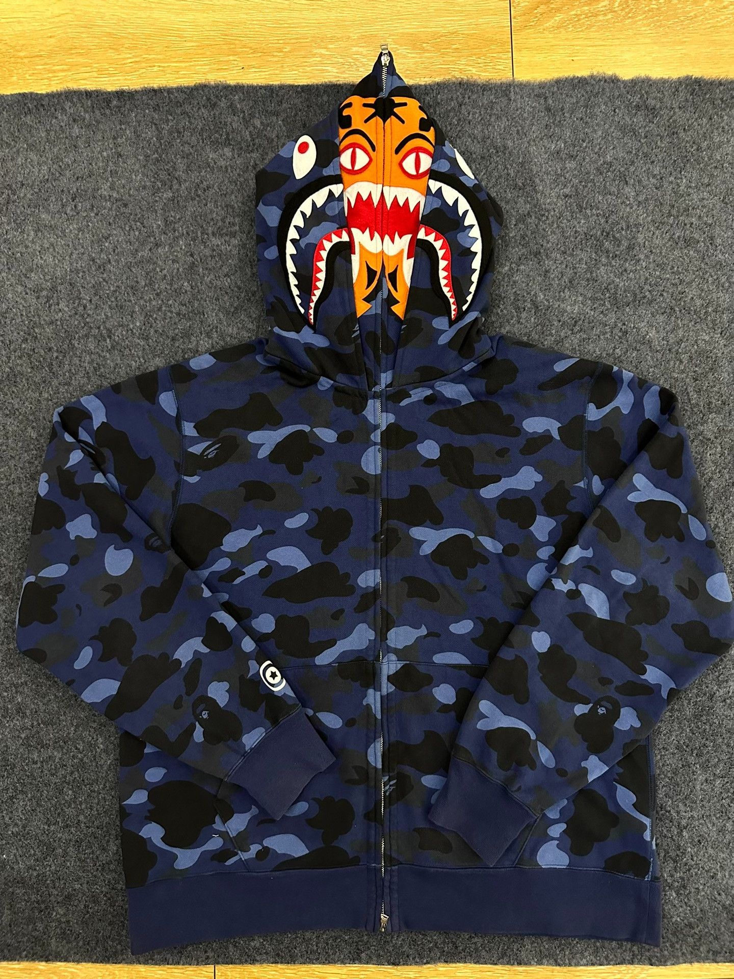 Bape Bape Xx Multi Shark Sweatshirt Size US XXL / EU 58 / 5 - 1 Thumbnail