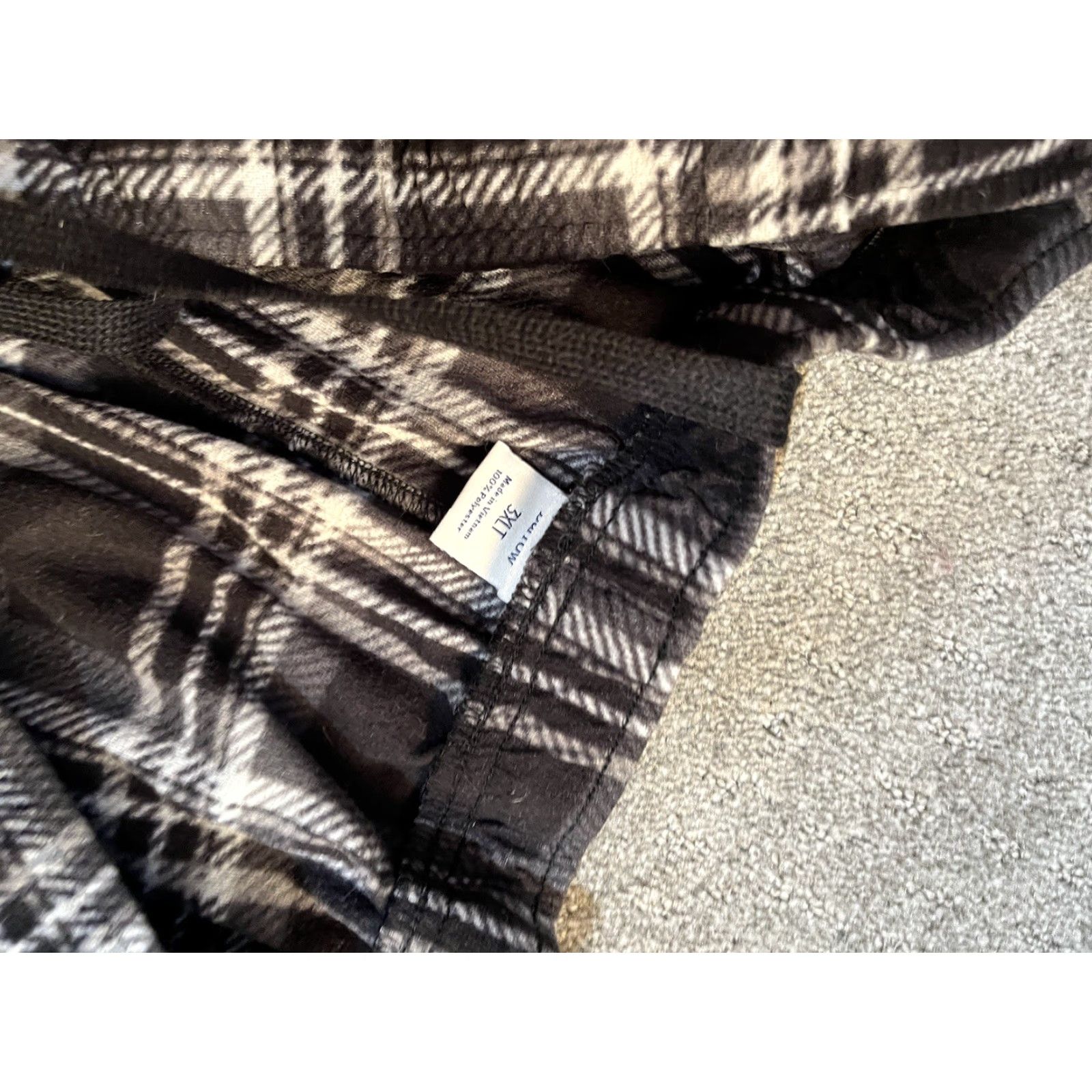 Croft & Barrow Croft & Barrow Mens Plaid Lounge Pants Black Plaid 3XLT Big & Tall Distress Size 3XLT Mens Pajama Pants Size US 39 - 5 Thumbnail