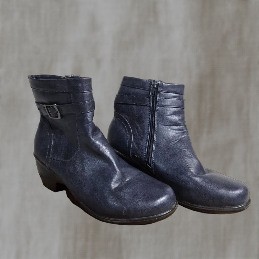 Vintage Aerosoles Blue Ankle Boots Billie 18 Women's Size 8 Low Heel Shoes