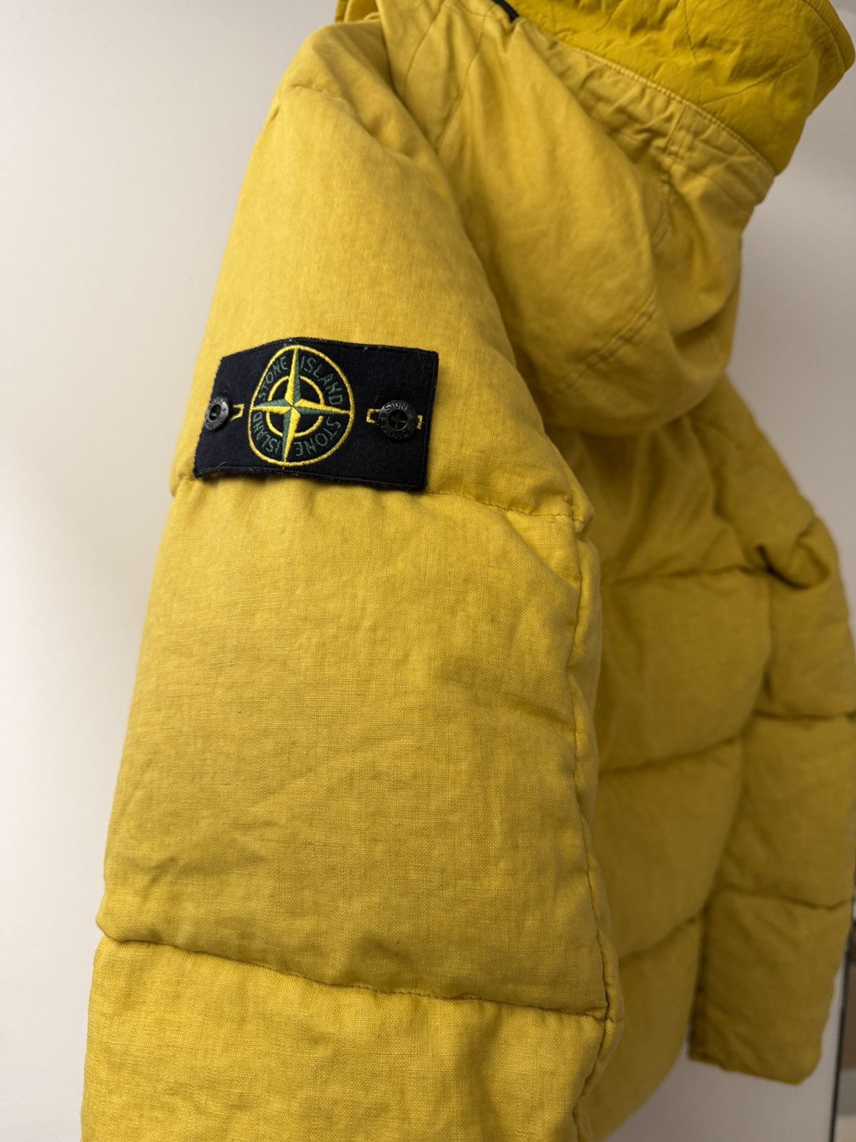 Stone Island Stone Island 2018 Yellow Lino Resinato Down-TC Puffer Jacket Size US M / EU 48-50 / 2 - 13 Thumbnail
