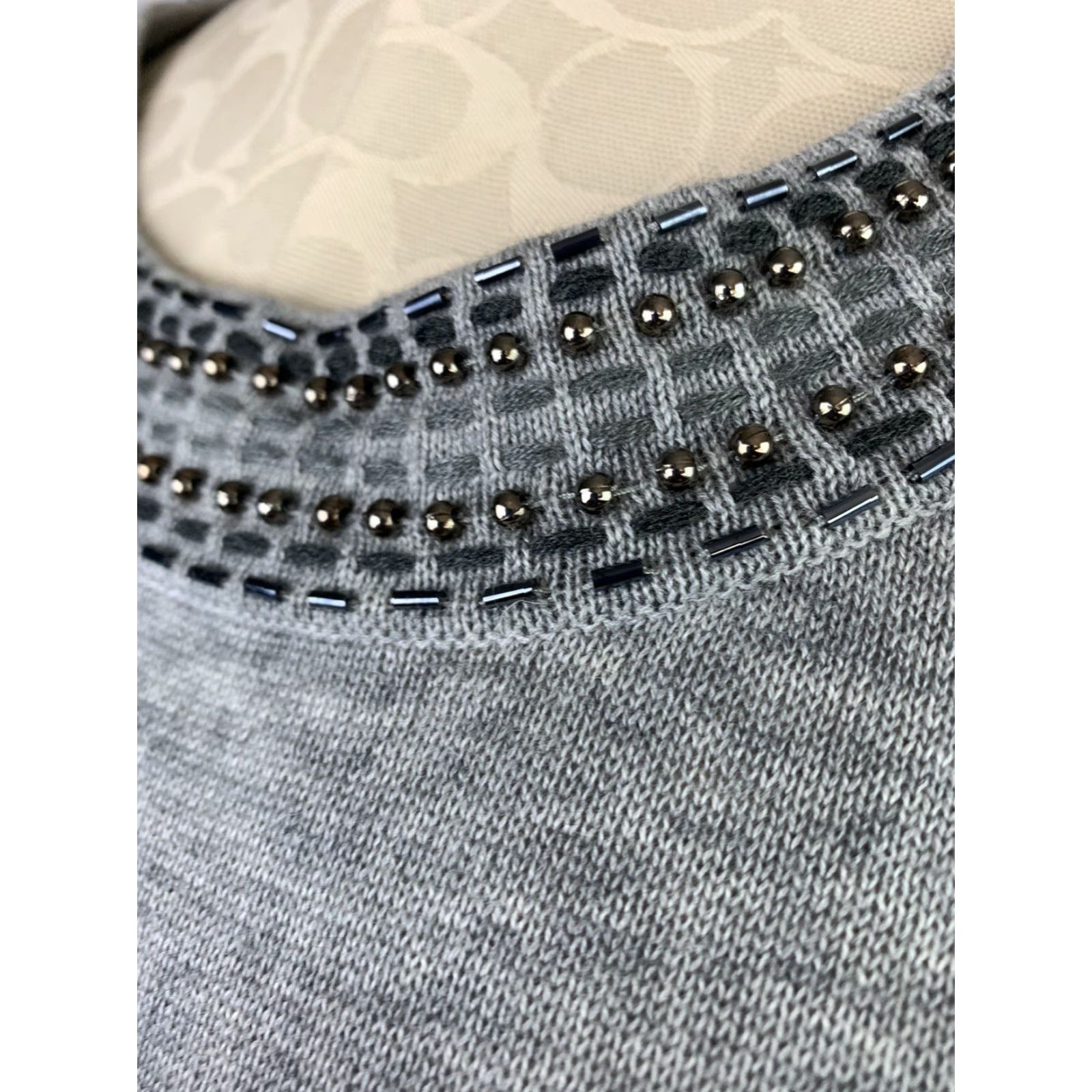 Banana Republic VINTAGE Banana Republic Large Gray Beaded Neckline Wool Blend Sweater Women Size L / US 10 / IT 46 - 4 Thumbnail