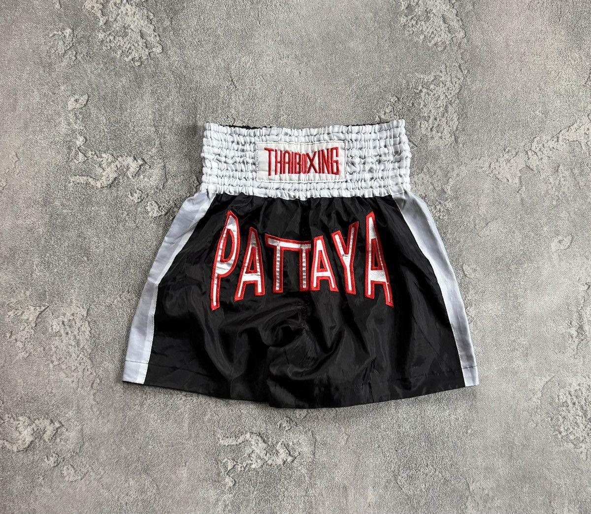Other MuayThai M boxing 🥊 MMA kickboxing karate shorts 🩳 Pattaya Size US 32 / EU 48 - 1 Thumbnail