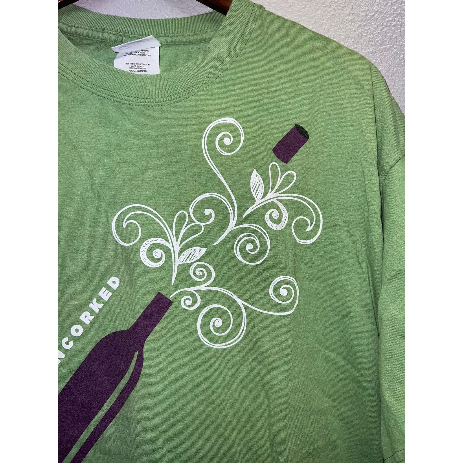 Port & Company Vintage Napa Wine Shirt HEB Grocery Uncorked Alcohol Tee XL Size US XL / EU 56 / 4 - 3 Thumbnail