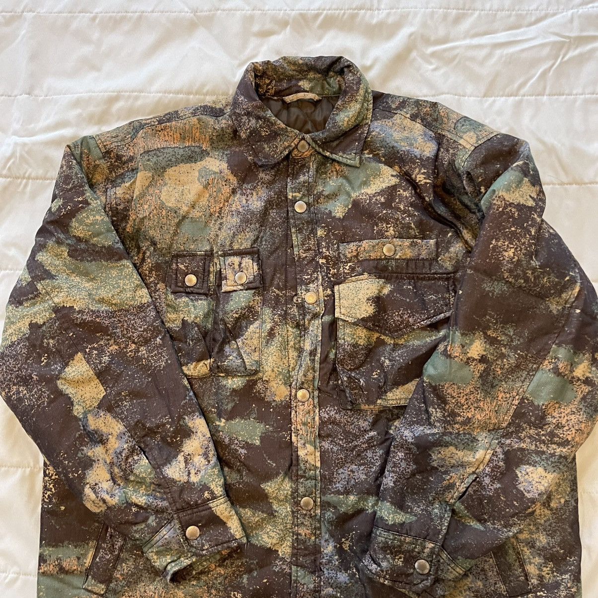Urban Outfitters BDG urban Outfitters Men's Rip­stop Camo Jack­et Size Medium Size US M / EU 48-50 / 2 - 1 Thumbnail