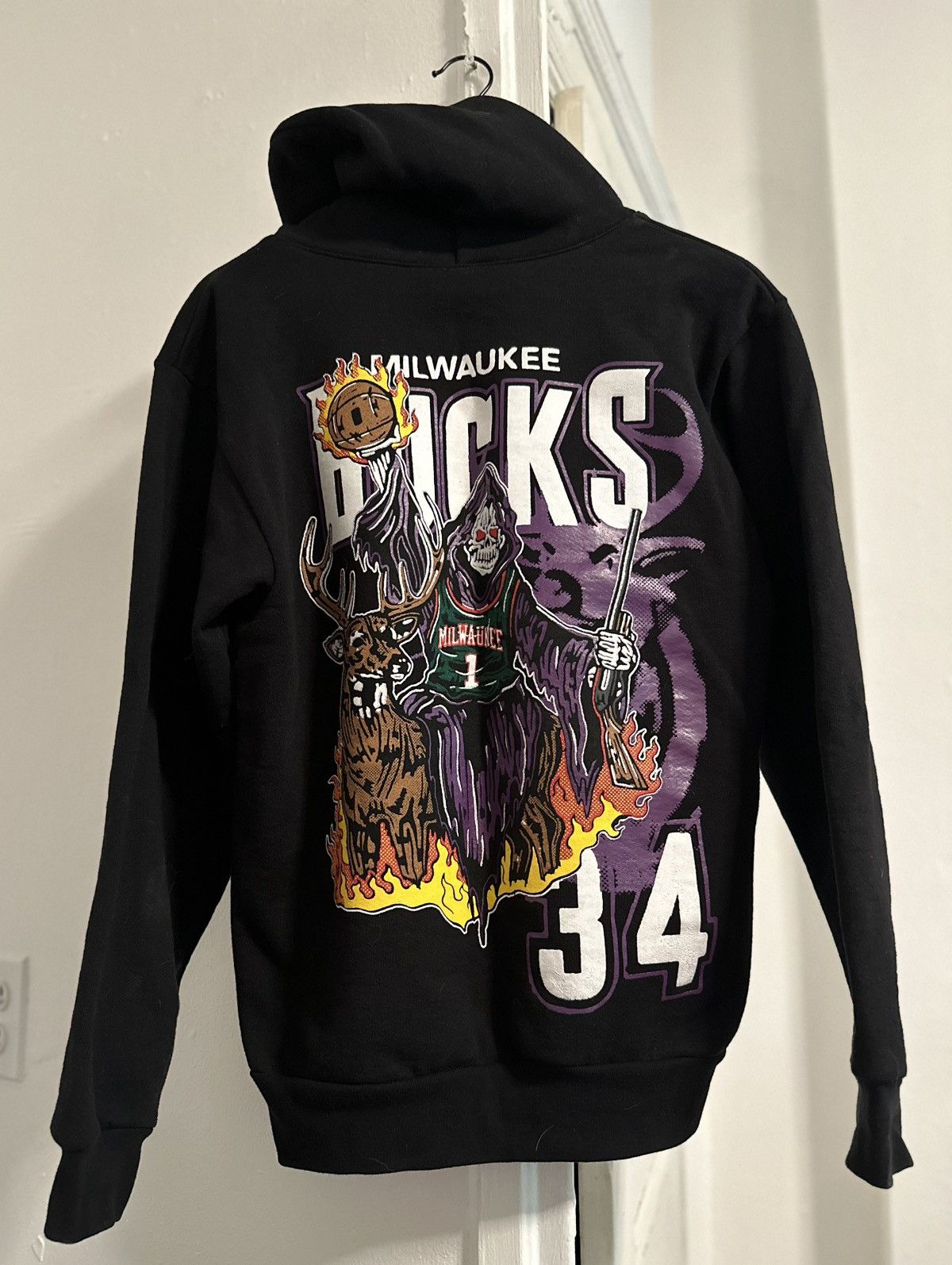 Warren Lotas Rare Warren Lotas Milwaukee Bucks Hoodie Size US S / EU 44-46 / 1 - 1 Thumbnail