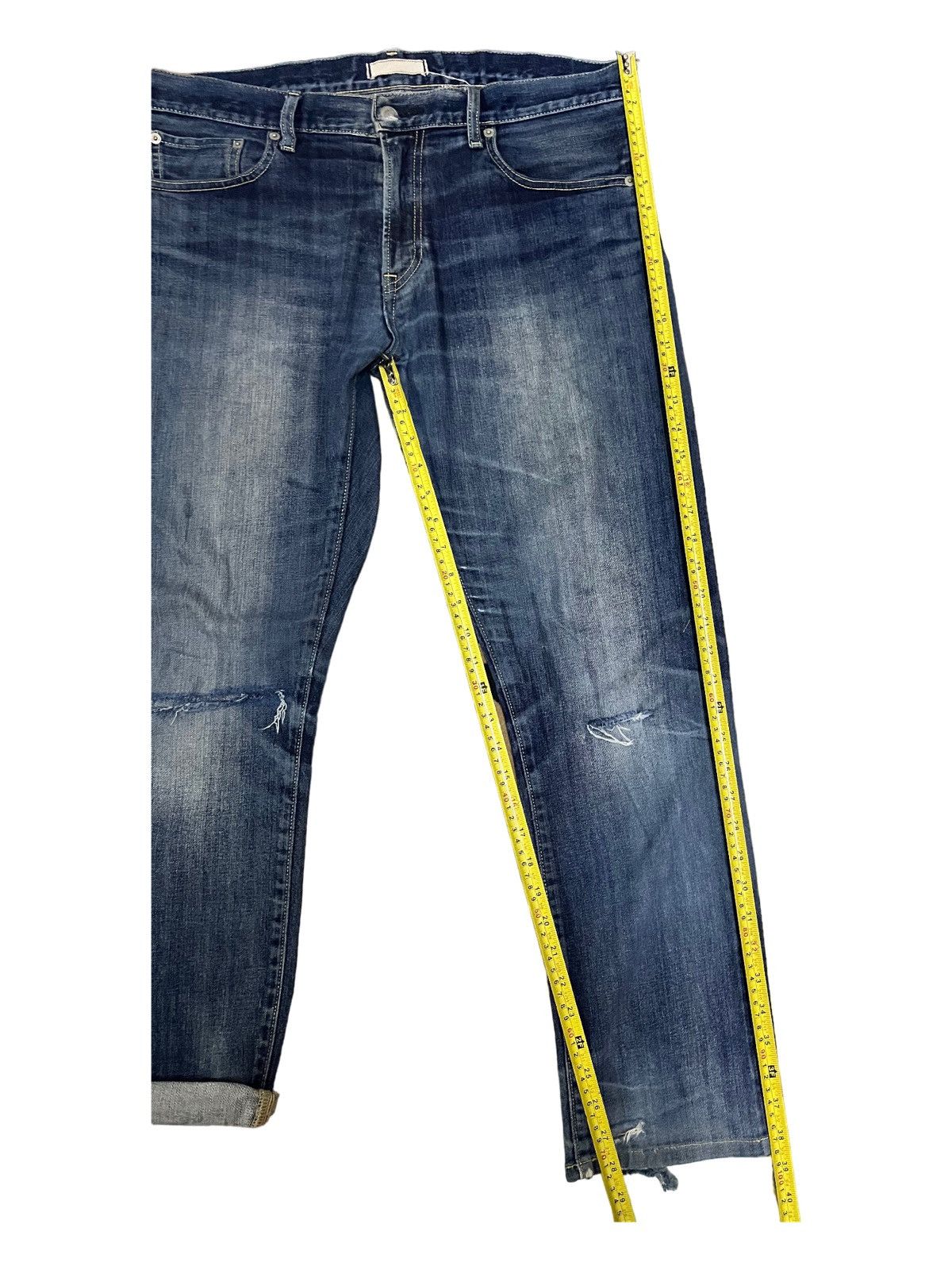 Japanese Brand × Jun Takahashi × Uniqlo Vintage Uniqlo Selvedge Blue Naturally Distressed Jeans Size US 36 / EU 52 - 14 Thumbnail