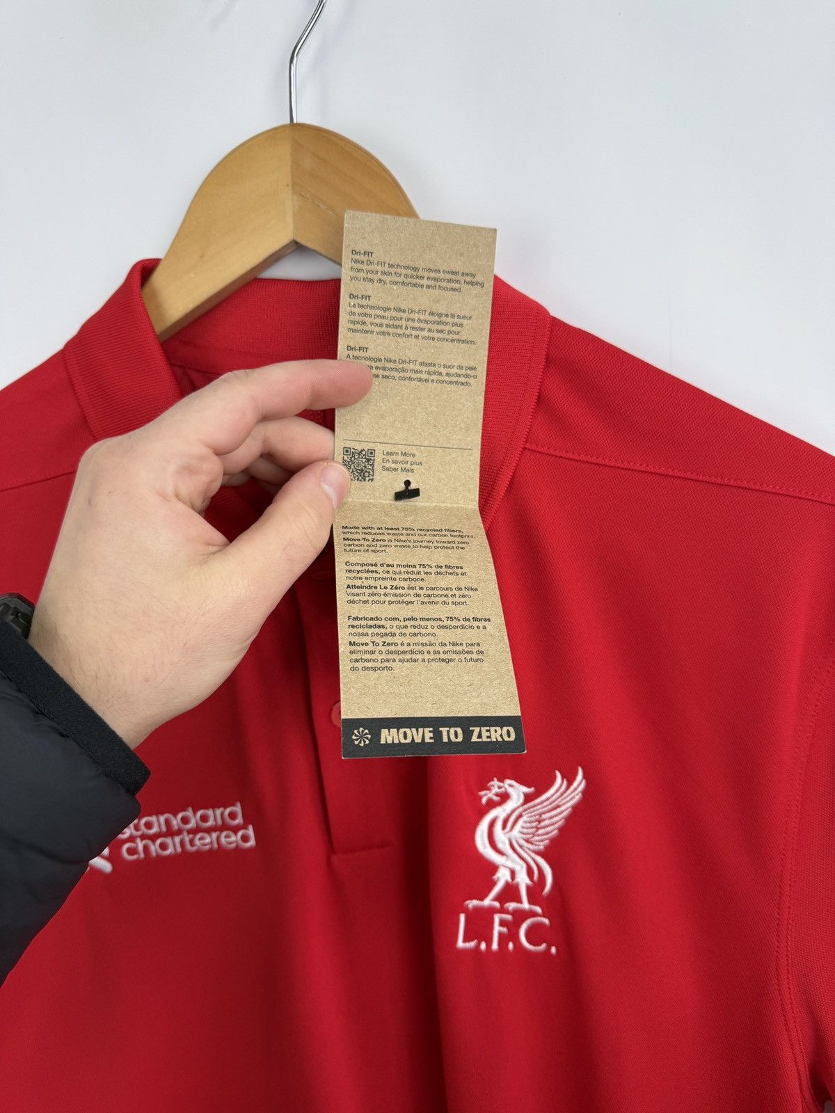 Nike ❗️NEW 🏴󠁧󠁢󠁥󠁮󠁧󠁿 2023 Nike Liverpool LFC Standard Chartered Polo T-Shi Size US M / EU 48-50 / 2 - 7 Thumbnail