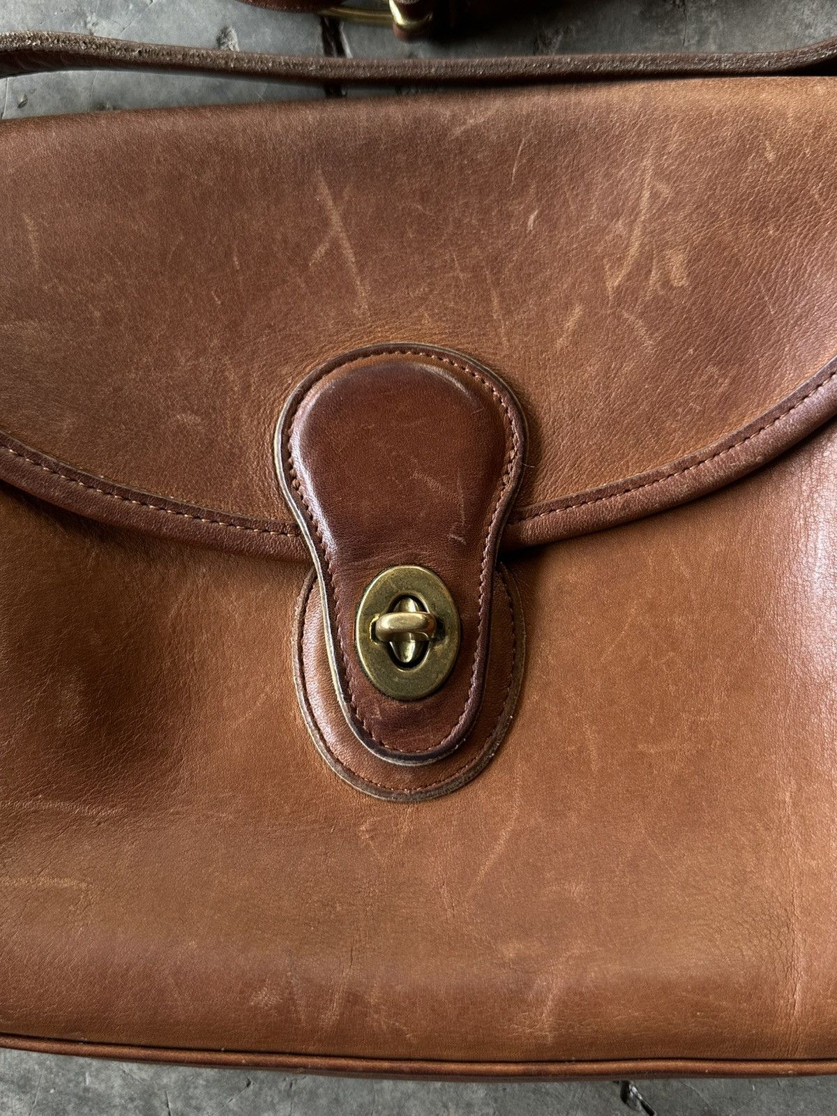 Coach COACH Vintage Willis British Tan Leather Crossbody Bag Size ONE SIZE - 2 Thumbnail