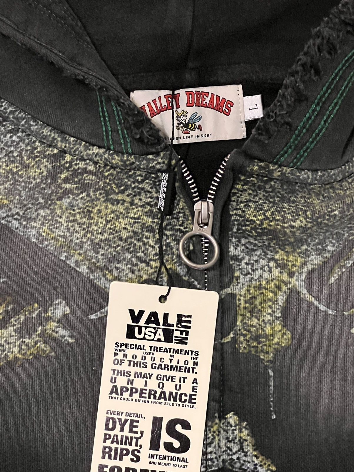 Vale Vale Forever gravedigger zip up Size US L / EU 52-54 / 3 - 4 Thumbnail