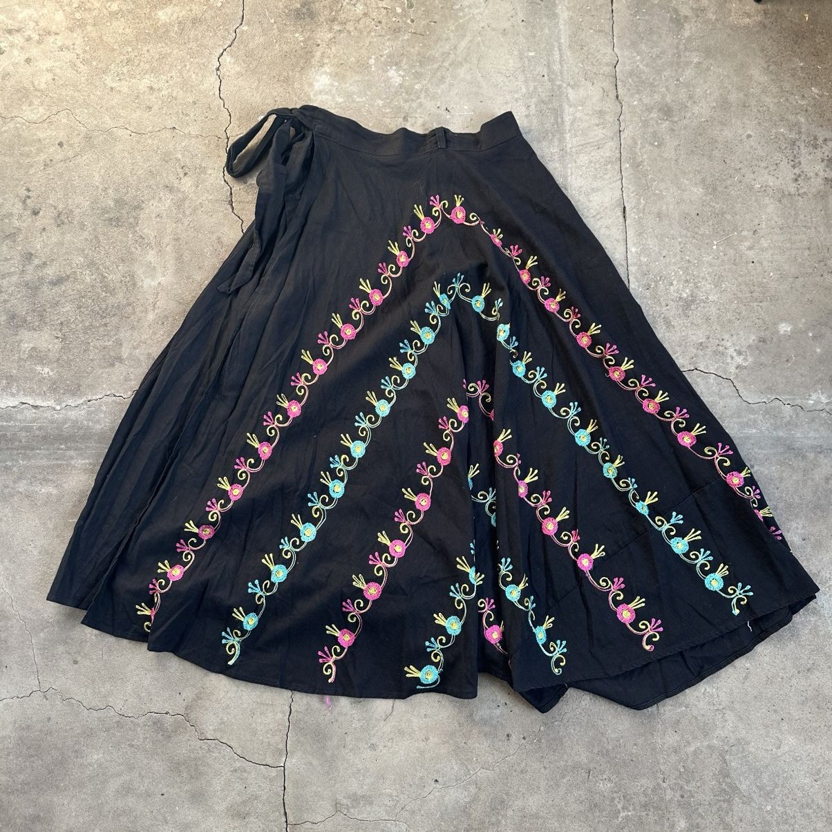 Haider Ackermann Vintage Ackermann hand embroidered print maxi skirt Size 32" / US 10 / IT 46 - 4 Thumbnail