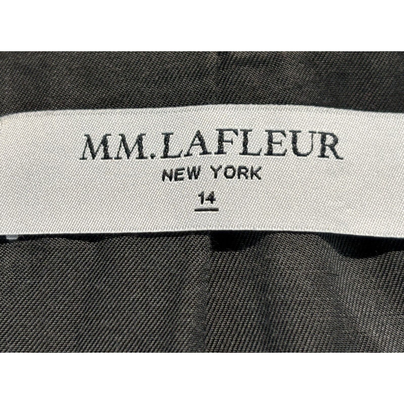 Vintage MM Lafleur Carson Blazer Jacket Women’s 14 Navy Wool Blend Blazer Career Basic Work Staple Two-Button Long Sleeve Regular Size 14 Womens Size XL / US 12-14 / IT 48-50 - 7 Thumbnail