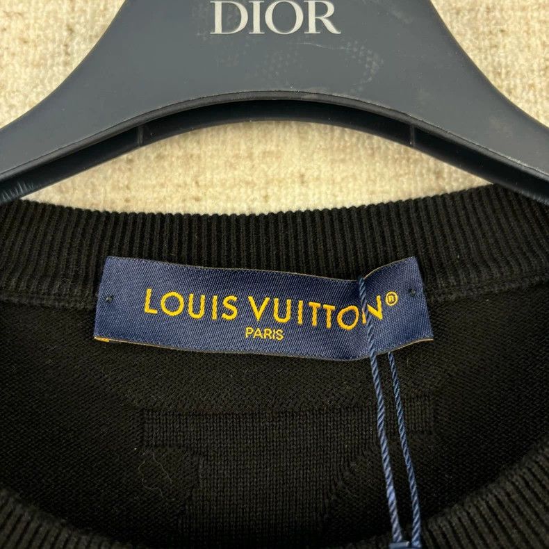 Louis Vuitton Louis Vuitton SS25 three-flower embossed logo knitted shor Size US M / EU 48-50 / 2 - 4 Thumbnail