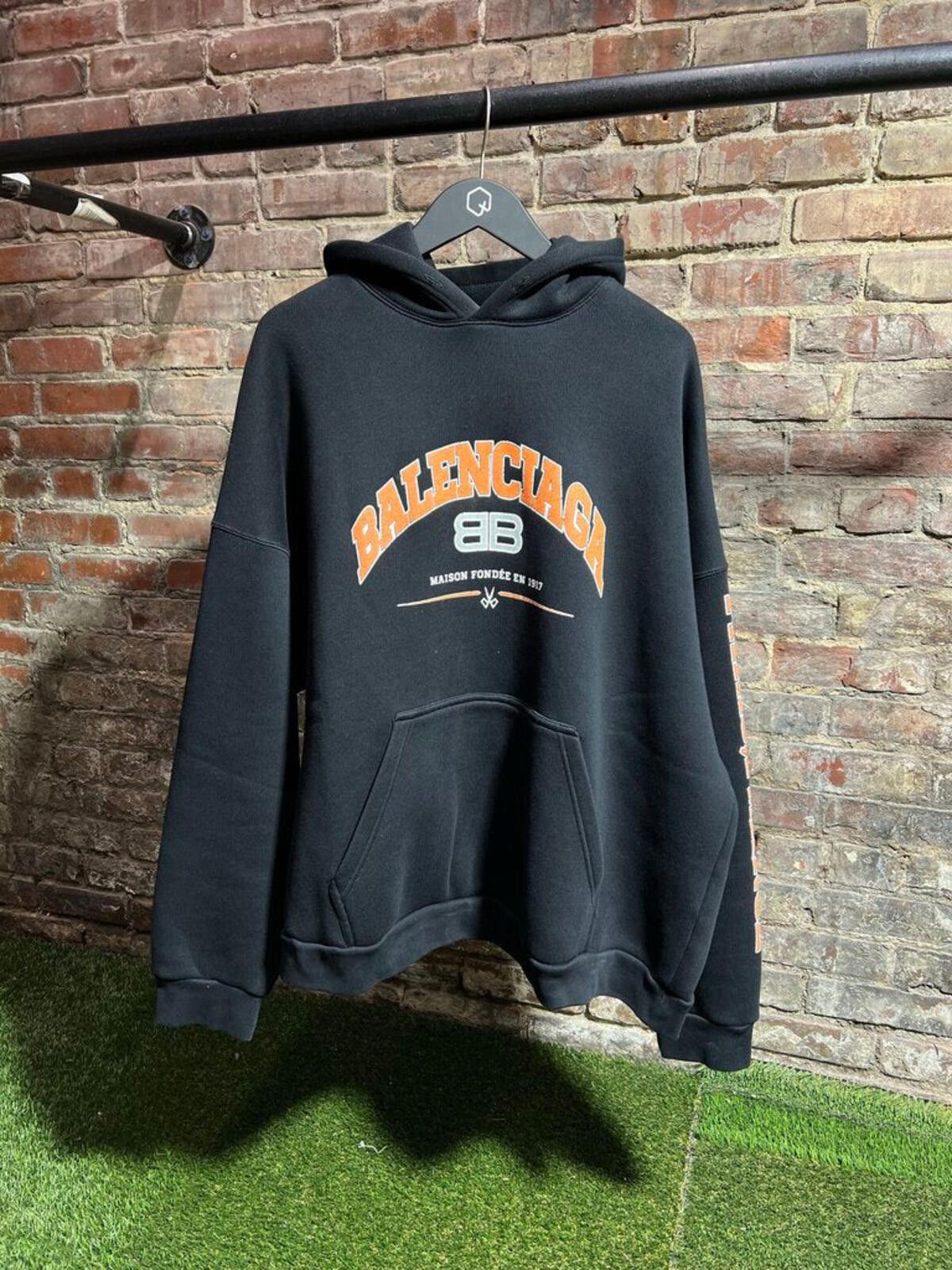 Balenciaga Balenciaga Maison Fondée Hoodie Sz. 2 Size ONE SIZE - 1 Thumbnail