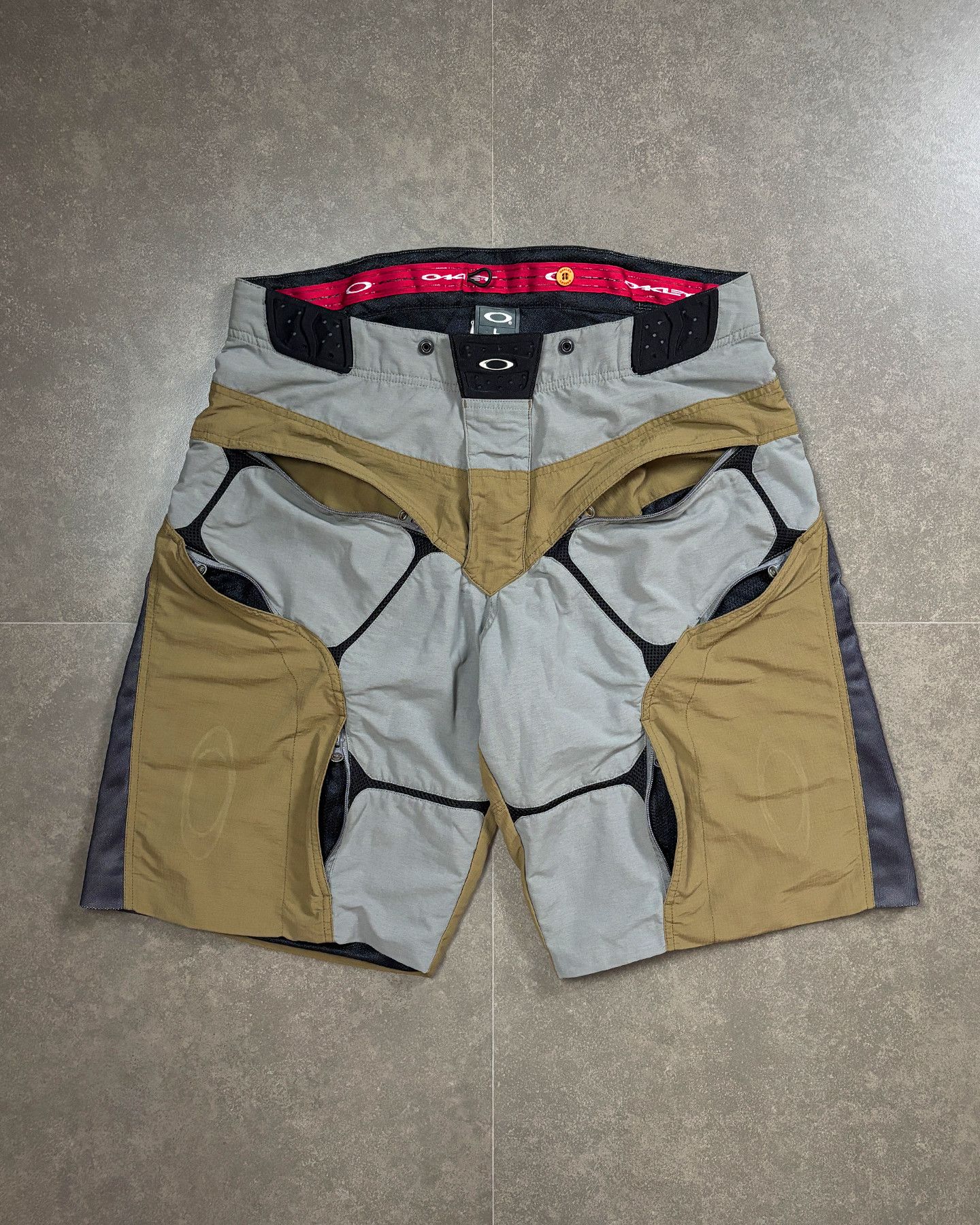 Oakley Oakley Software MTB Cycling Cargo Shorts Vintage Size US 34 / EU 50 - 3 Thumbnail