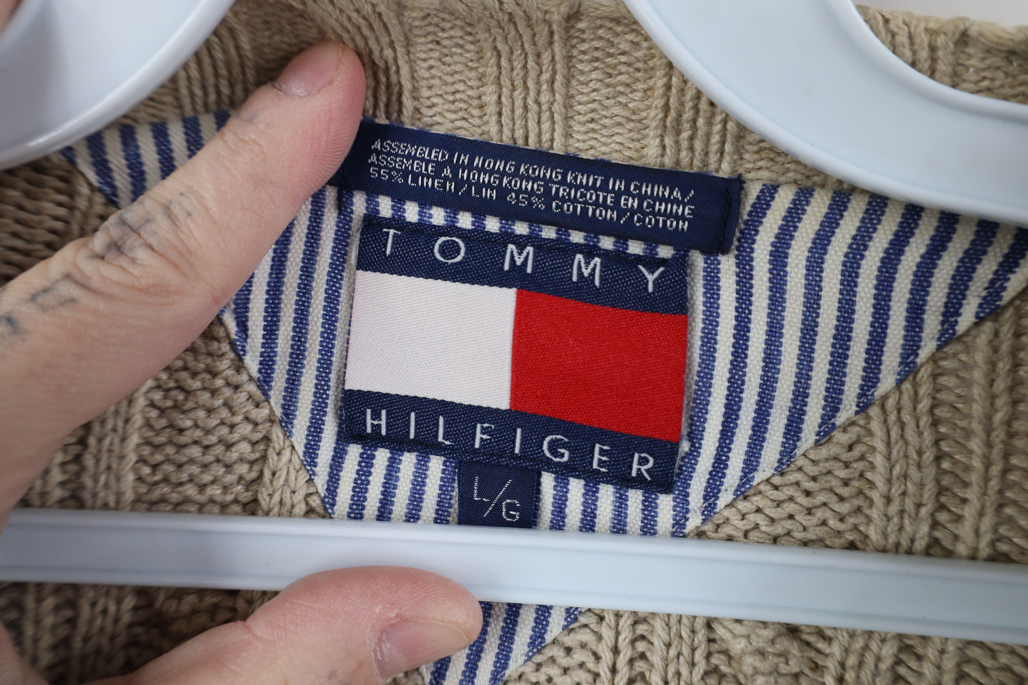 Tommy Hilfiger Vintage 90s Tommy Hilfiger Cable Knit Fisherman Sweater Size US L / EU 52-54 / 3 - 6 Thumbnail