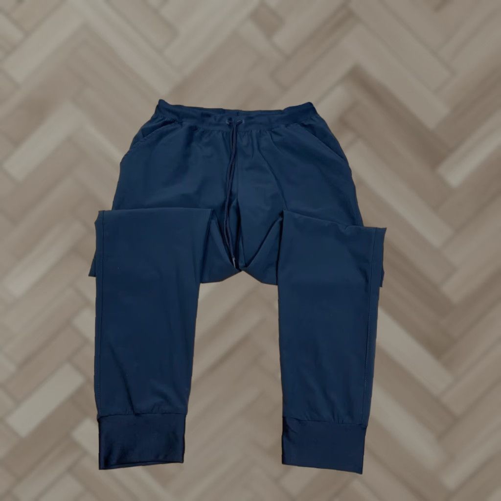 Under Armour Under armour Track Pants S Black Athletic Casual Gym Training Running Pants Mens Regular Inseam 28 in HeatGear Size US 29 - 1 Thumbnail