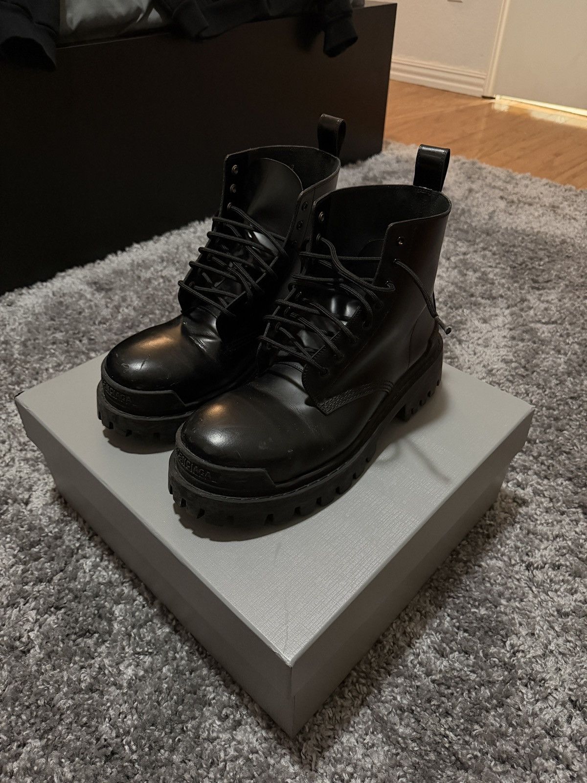 Balenciaga Balenciaga Strike Boots Size US 9 / EU 42 - 1 Thumbnail