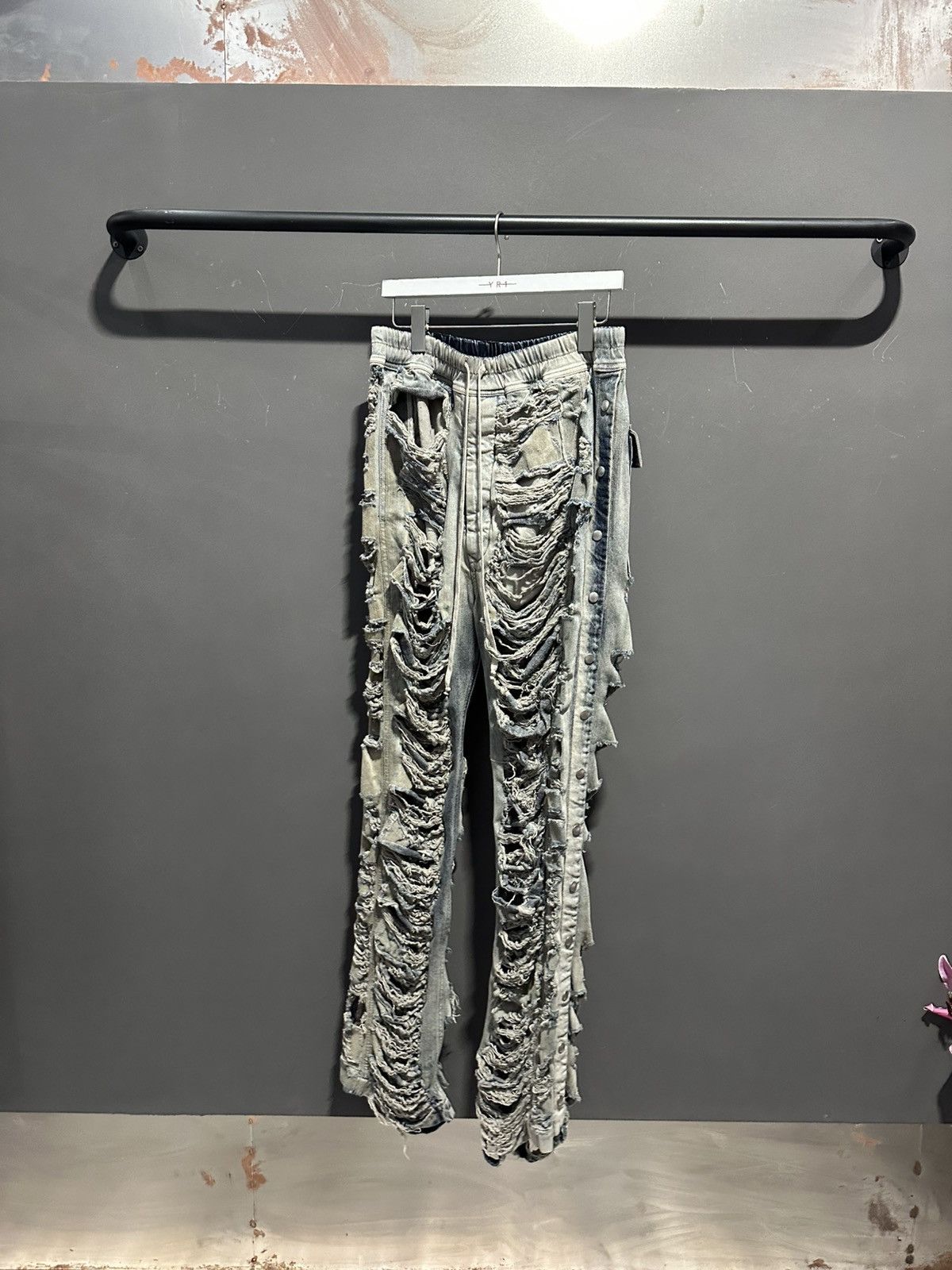 Rick Owens Rick Owens Drkshdw distressed Pusher pants Size US 32 / EU 48 - 1 Thumbnail