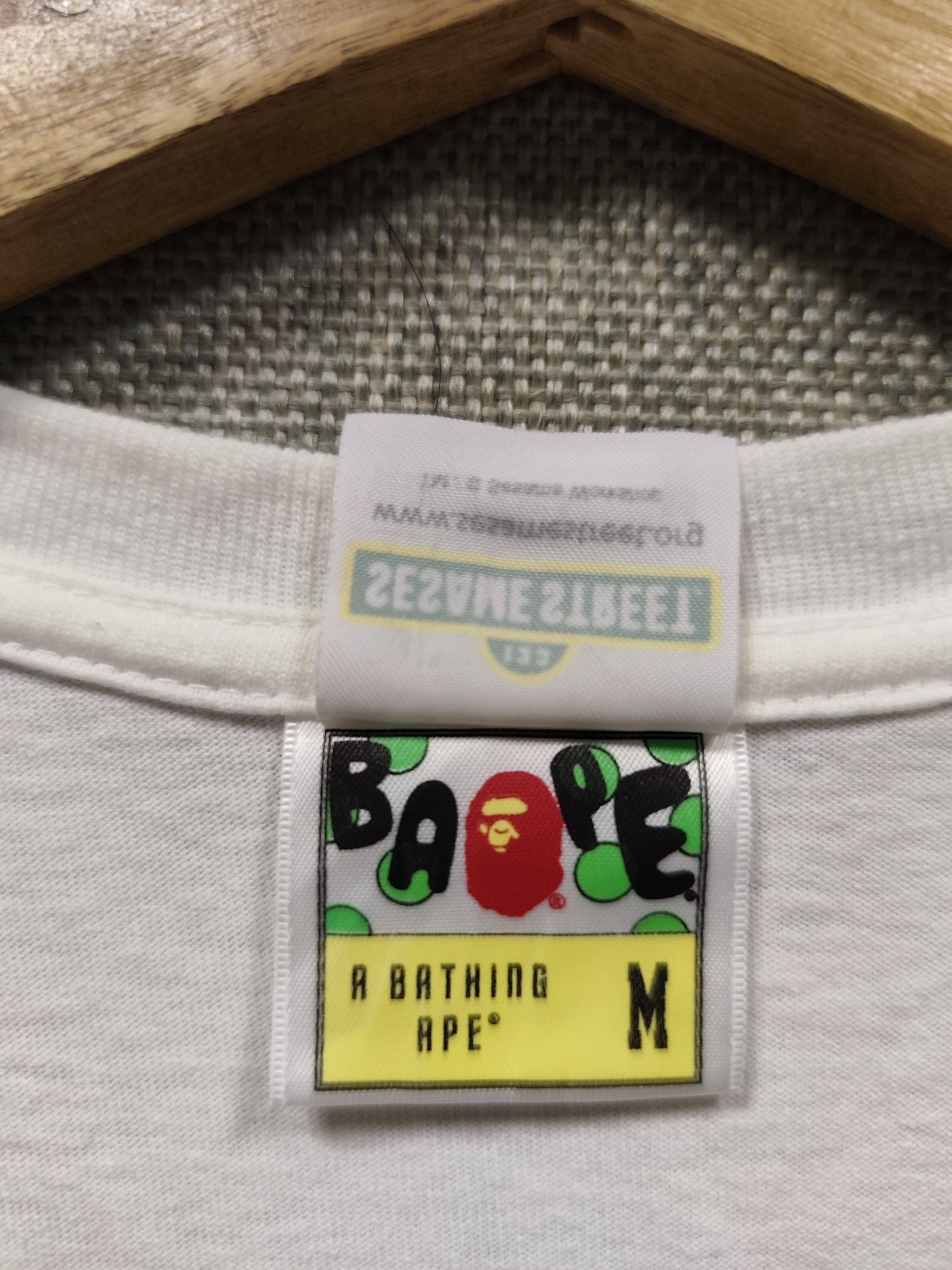 Bape Vintage t shirt baby milo sesame street Size US M / EU 48-50 / 2 - 7 Thumbnail