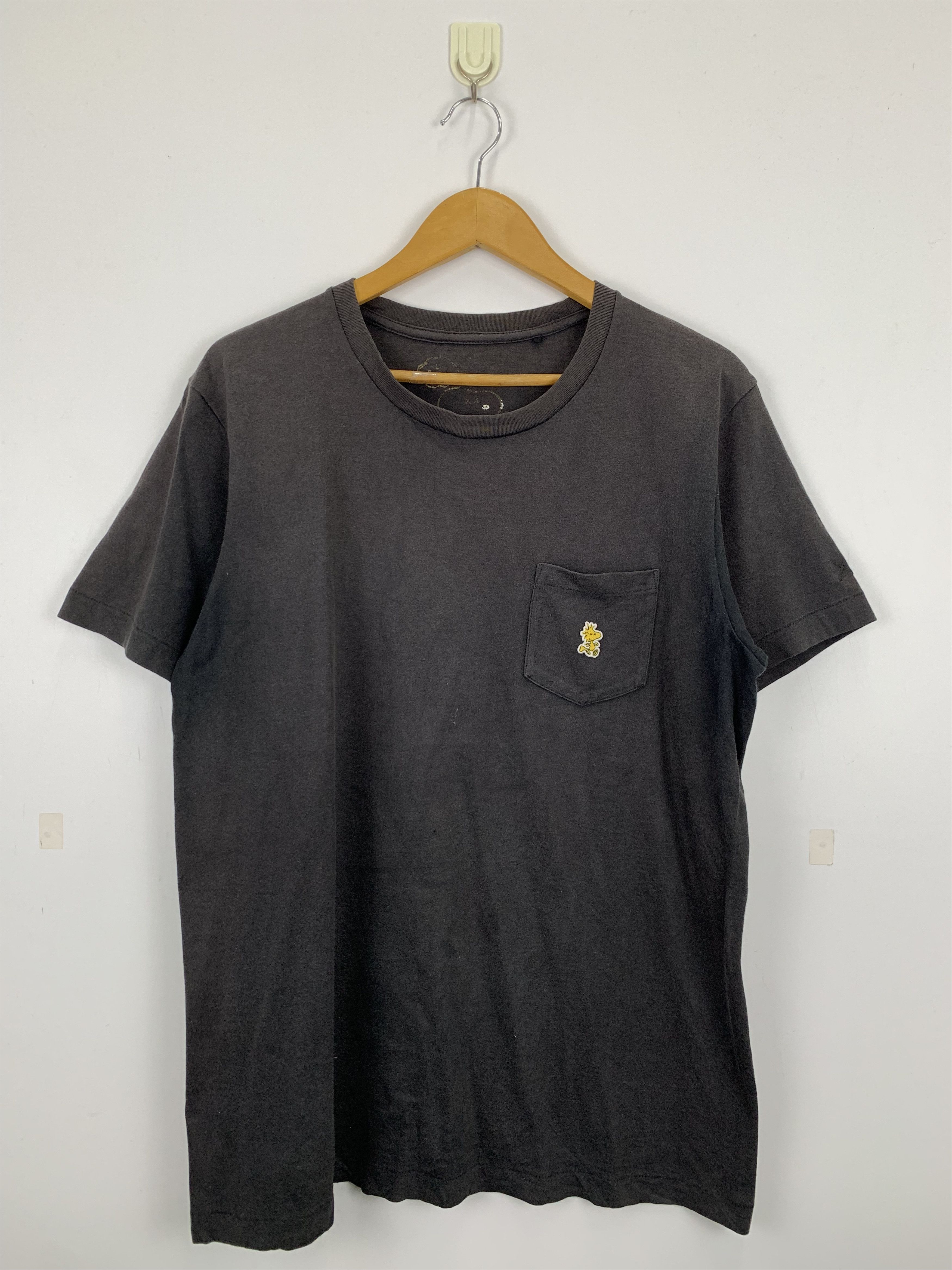 Kaws × Uniqlo Uniqlo Kaws Peanuts Tees TA0249 Size US L / EU 52-54 / 3 - 1 Thumbnail