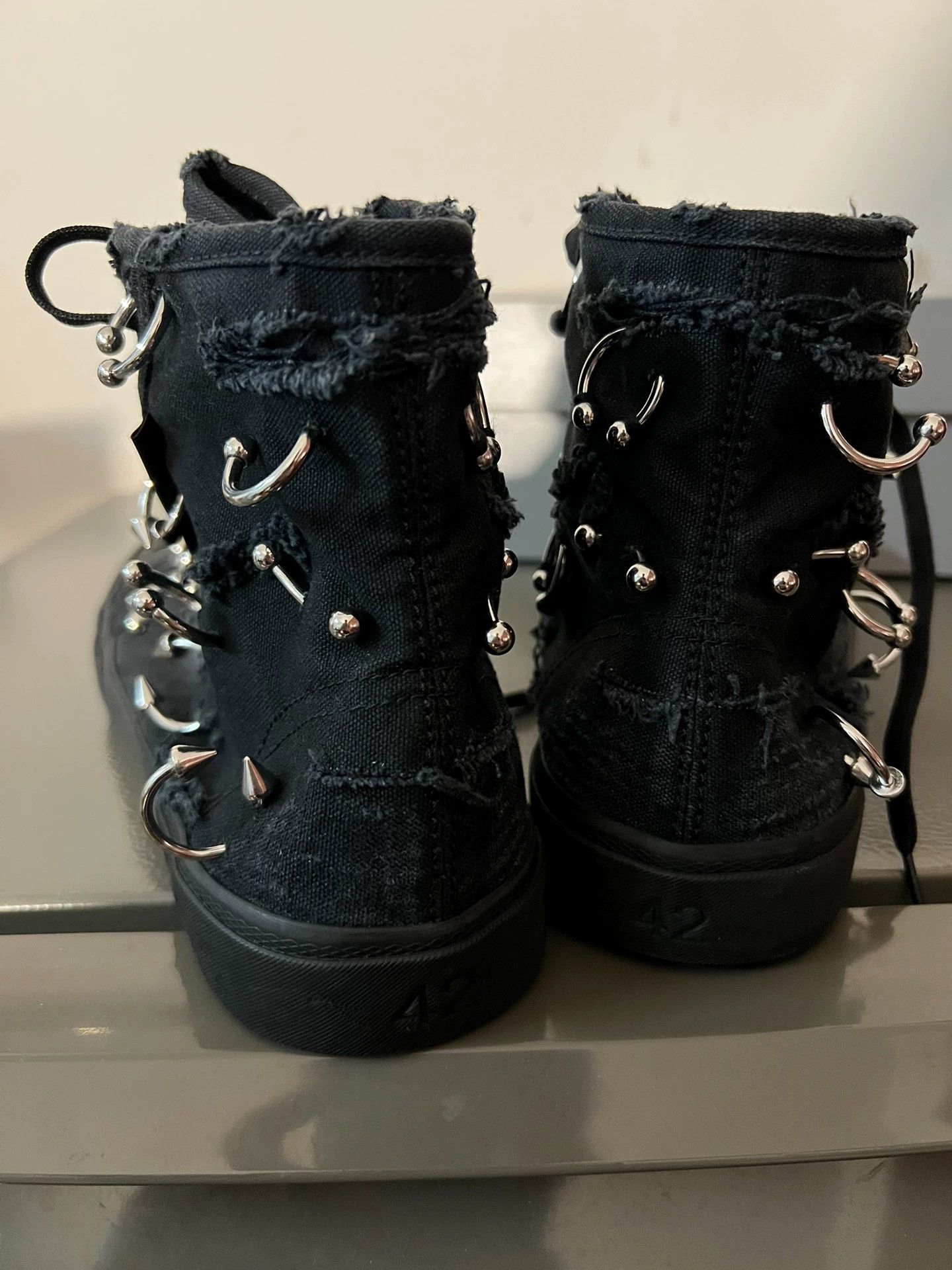 Balenciaga Balenciaga Paris Studded Canvas High-Top Sneaker Black Size US 9 / EU 42 - 3 Thumbnail