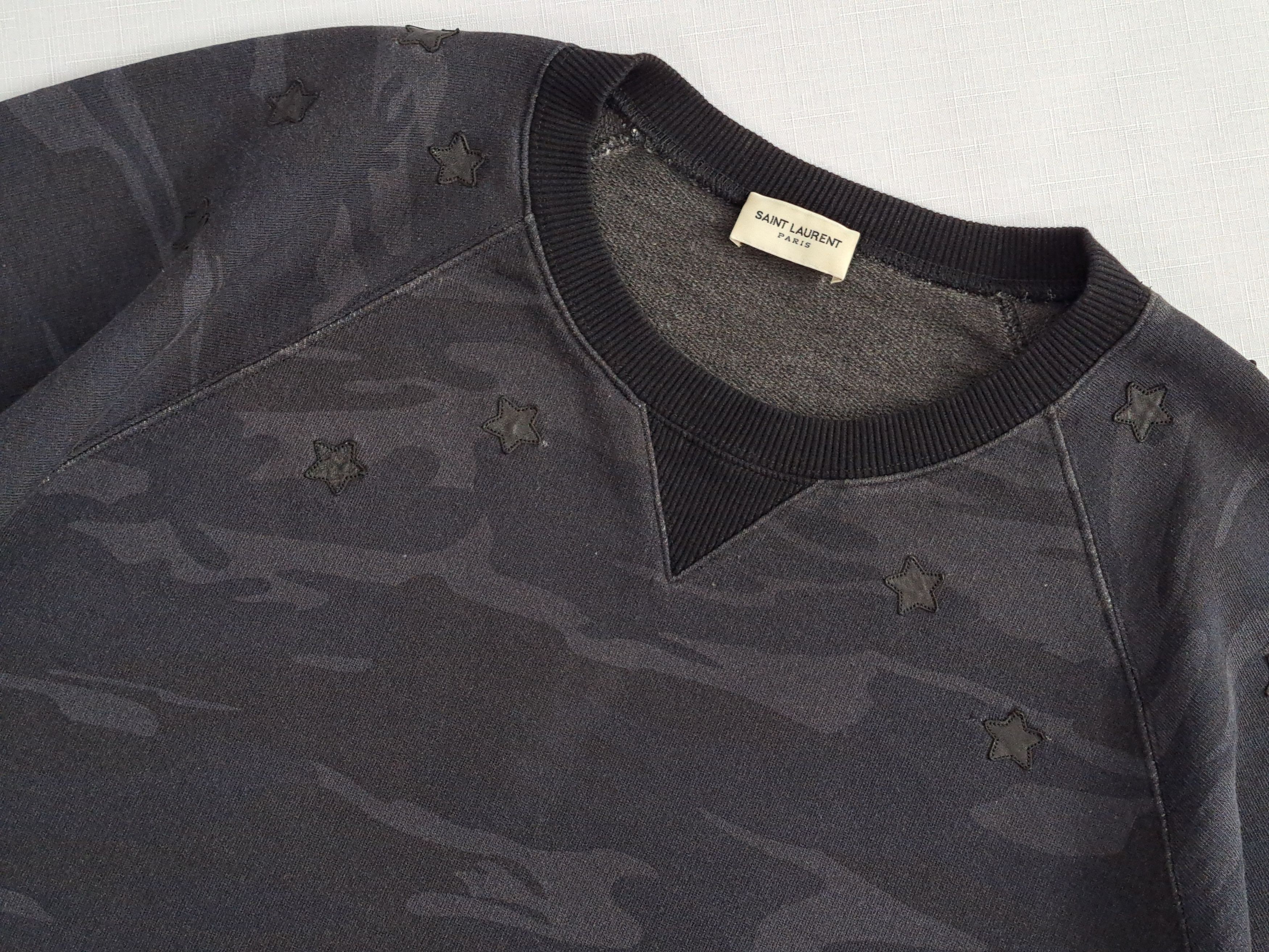 Saint Laurent Paris Saint Laurent Paris camo star crew sweatshirt. Size S Size US S / EU 44-46 / 1 - 8 Thumbnail