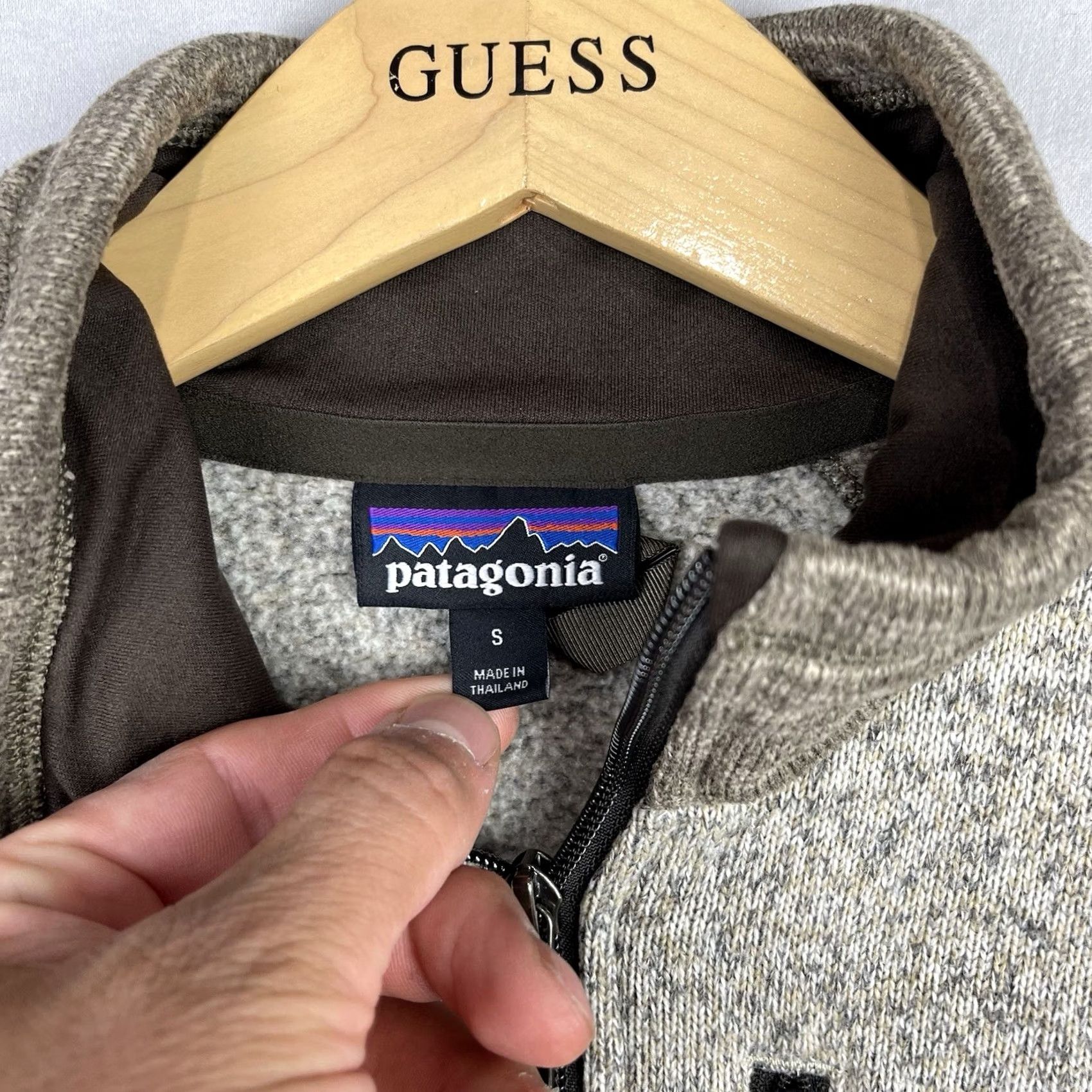 Patagonia Patagonia Sweater Men Small Half Zip Fleece Brown Outdoor Pullover Knit 1/4 Zip Zipper Embroidered Logo Casual Travel Workwear Size US S / EU 44-46 / 1 - 4 Thumbnail