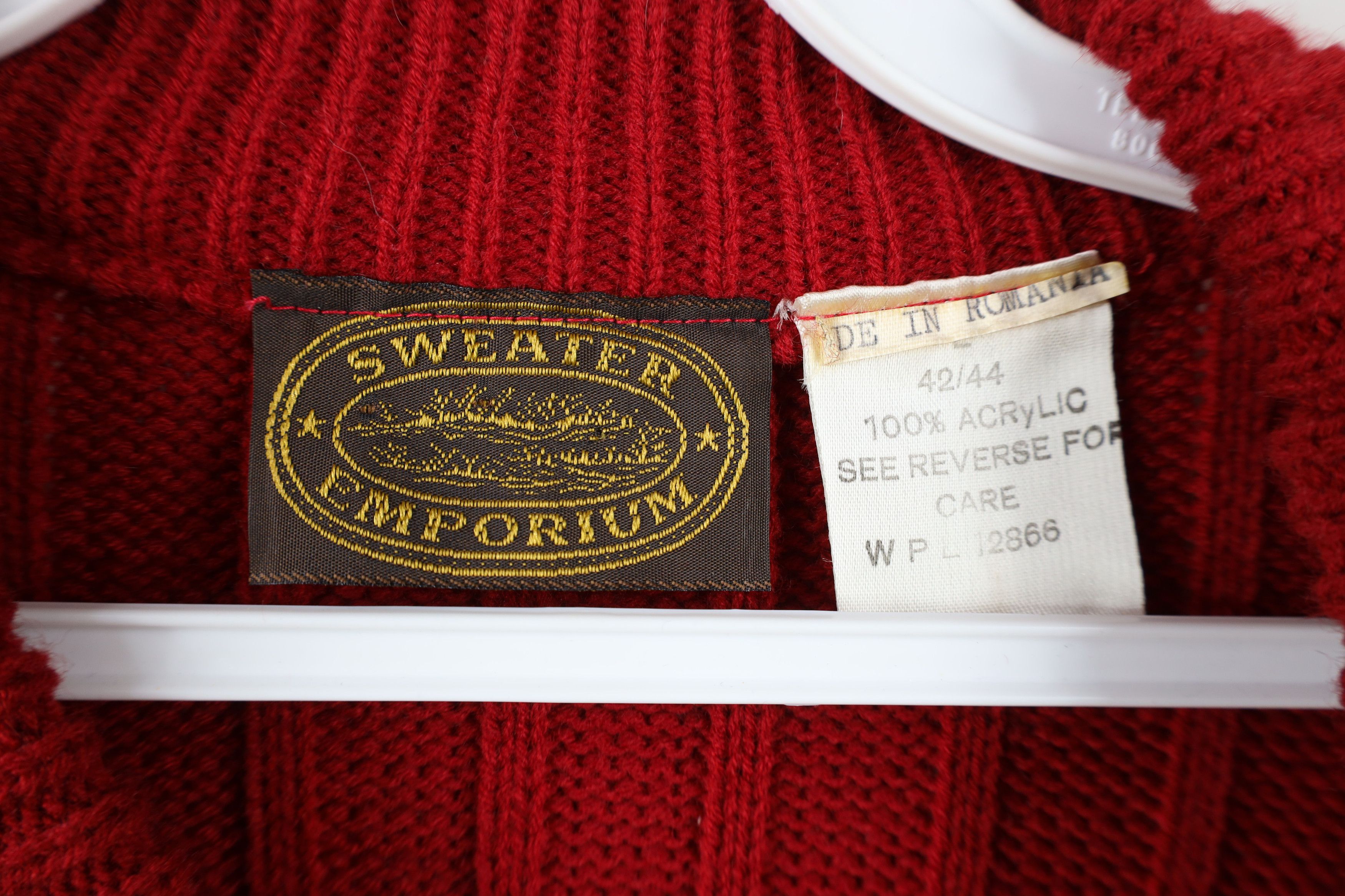 Vintage Vintage 90s Streetwear Cable Knit Crewneck Sweater Red Size US L / EU 52-54 / 3 - 5 Thumbnail