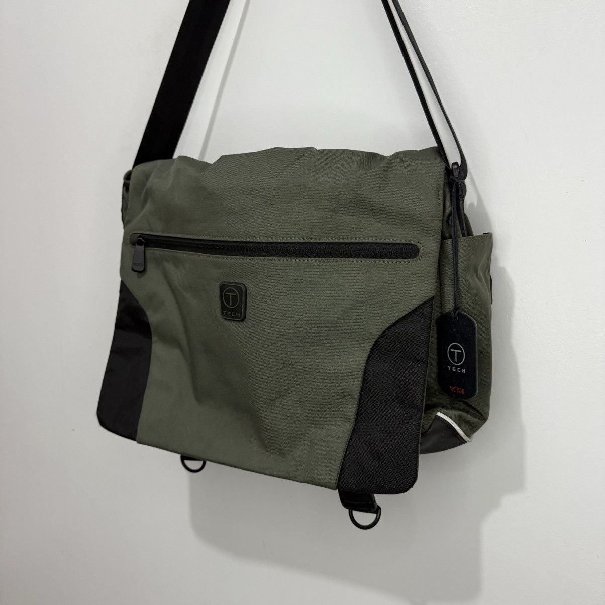 Tumi Tumi Tech Messenger Bag Size ONE SIZE - 3 Thumbnail