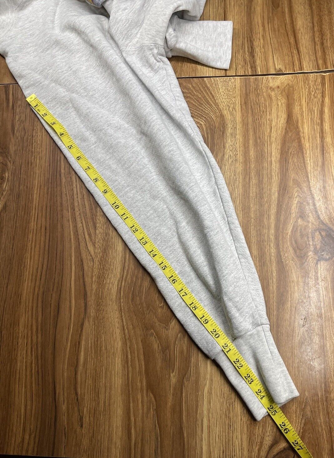 Mickey Mouse Mickey Mouse Sweatshirt Embroidered Classics Vintage Size US L / EU 52-54 / 3 - 11 Thumbnail