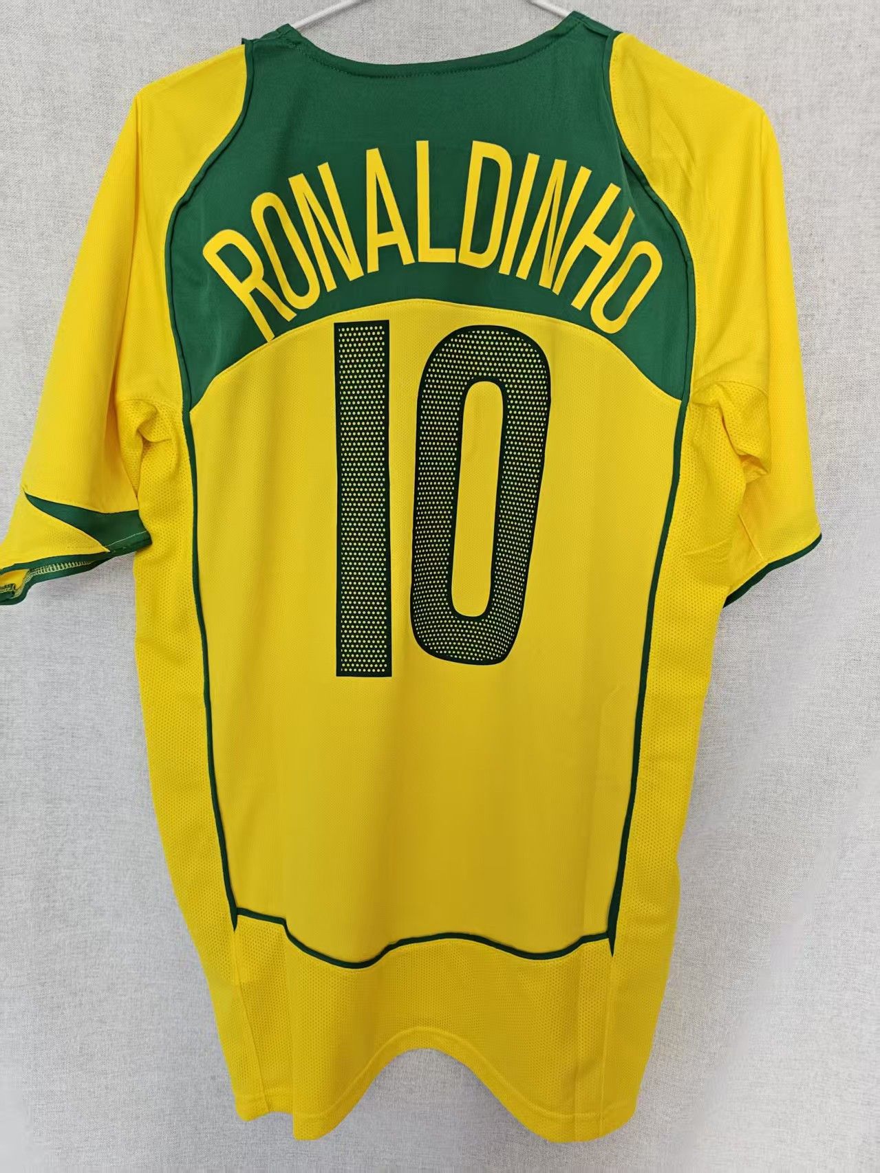 Other 2004 Brazil #10 Ronaldo Jersey Home Size US M / EU 48-50 / 2 - 2 Thumbnail