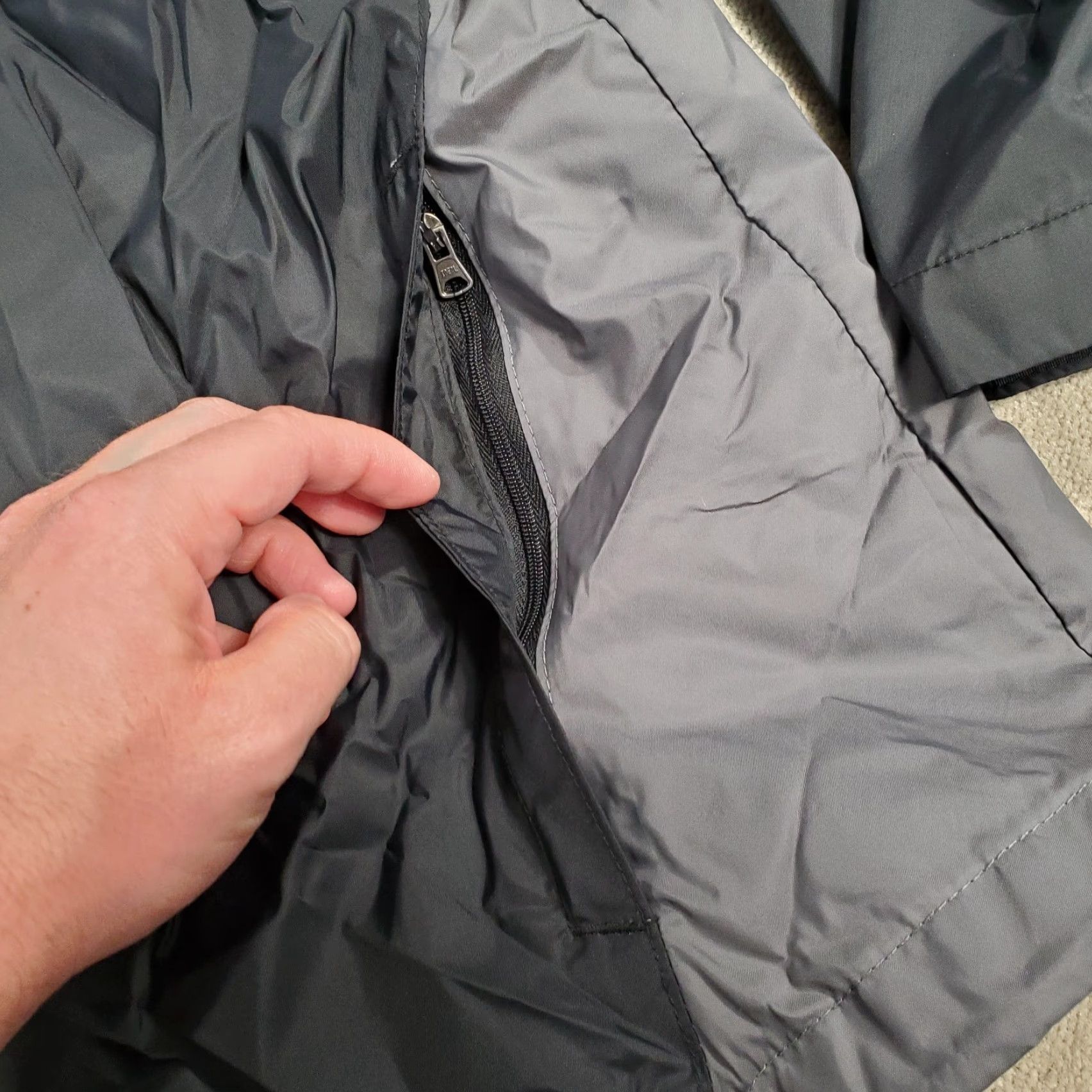 Vintage Columbia Jacket Mens 4X Gray Windbreaker Hooded Full Zip Outdoors Lightweight Size US XXL / EU 58 / 5 - 3 Thumbnail