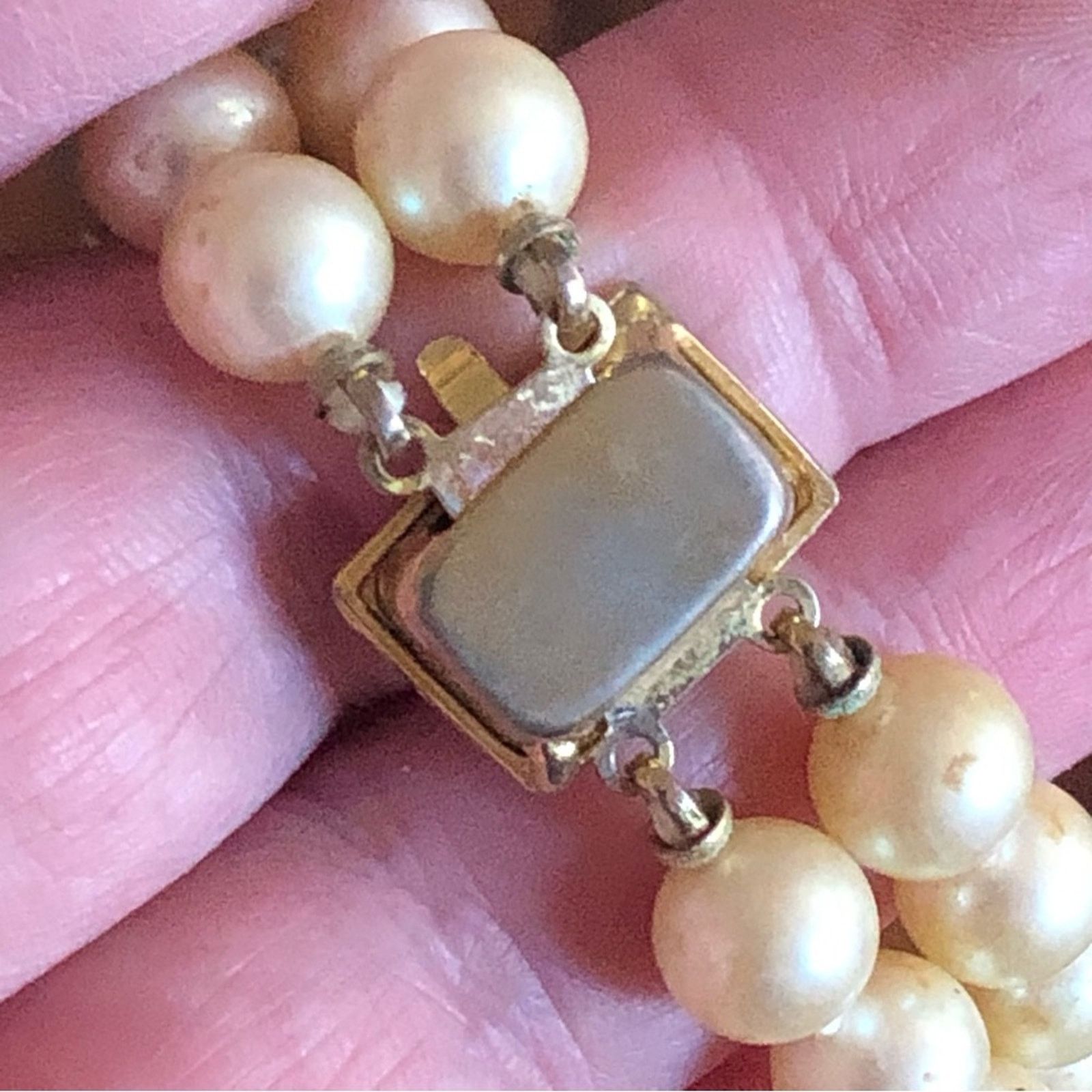 Vintage Vintage double strand classic cream pearl necklace Size ONE SIZE - 11 Thumbnail