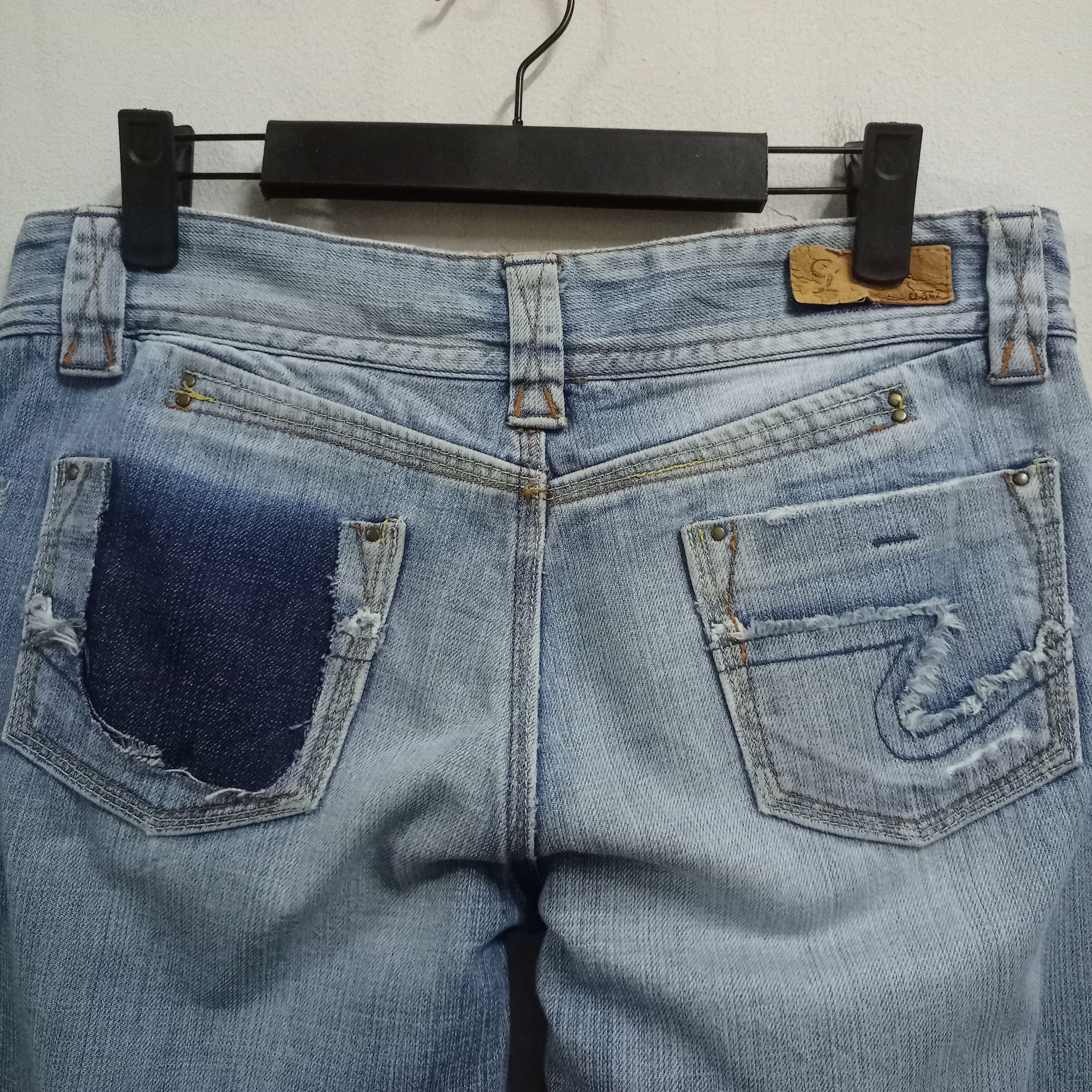 Japanese Brand Vintage Japanese Brand Blue Wash Distressed Flare Jeans Size 32" / US 10 / IT 46 - 7 Thumbnail