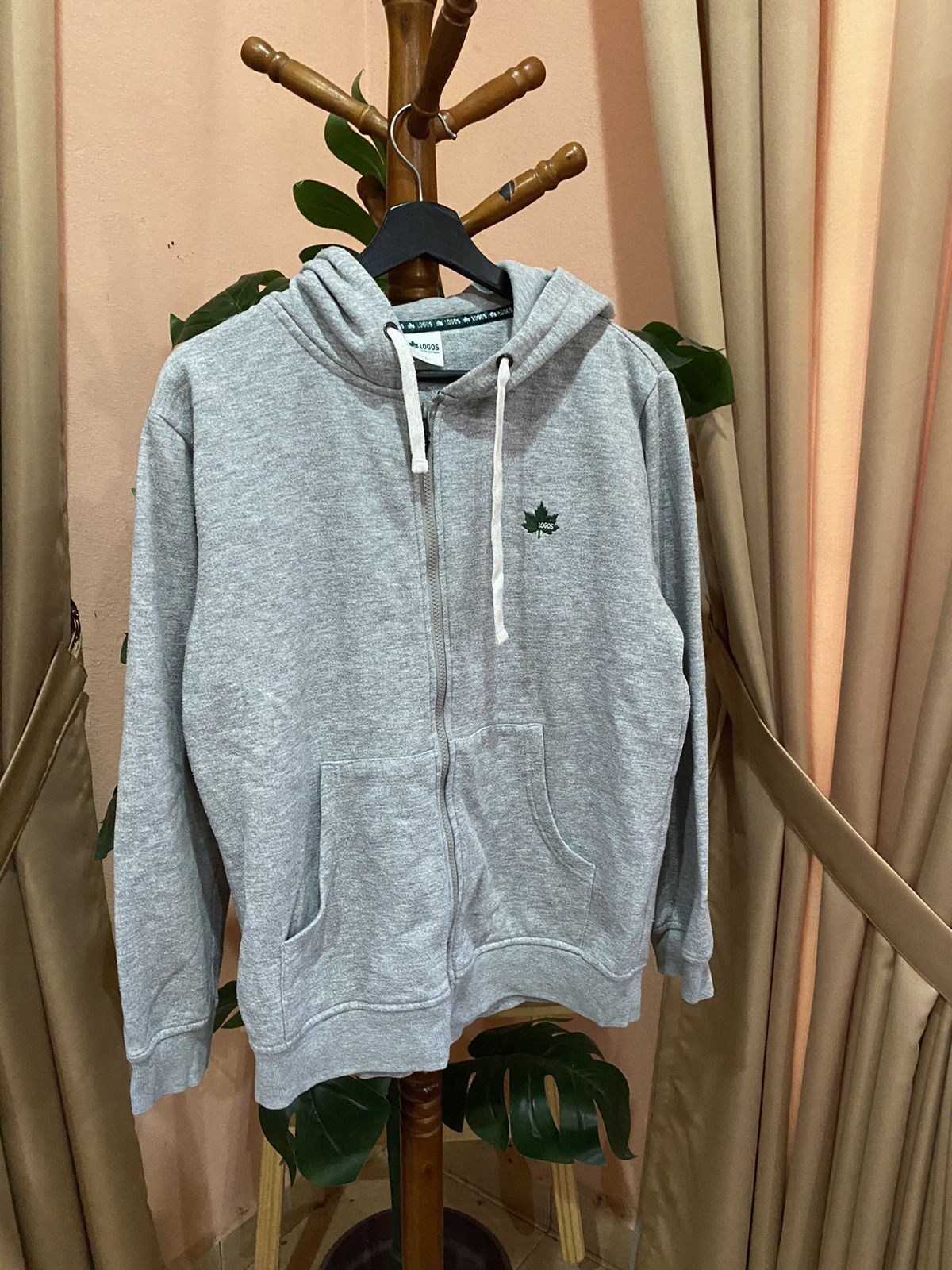Other VINTAGE LOGOS HOODIE Size US L / EU 52-54 / 3 - 5 Thumbnail