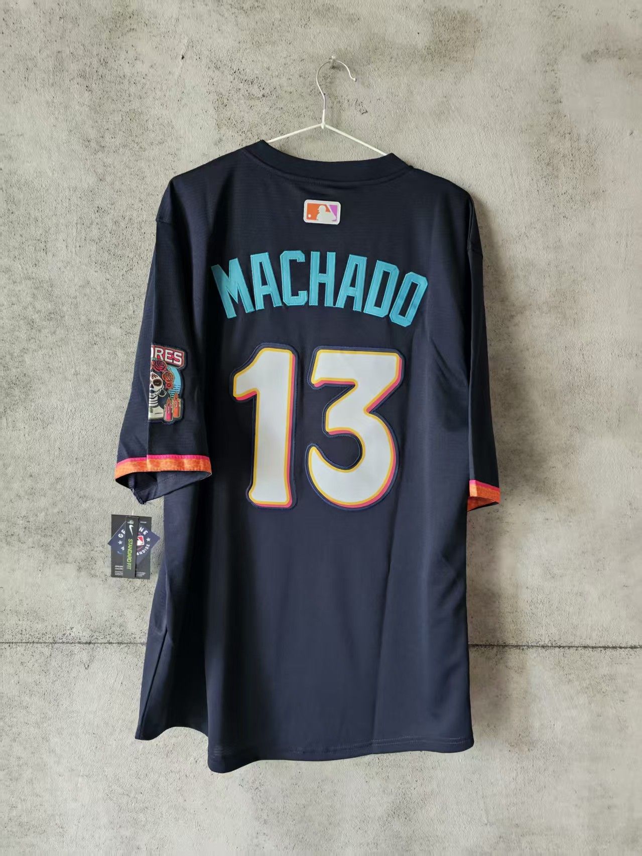 MLB 2026 San Diego Padres 13 Manny Machado Jersey Size US L / EU 52-54 / 3 - 2 Thumbnail