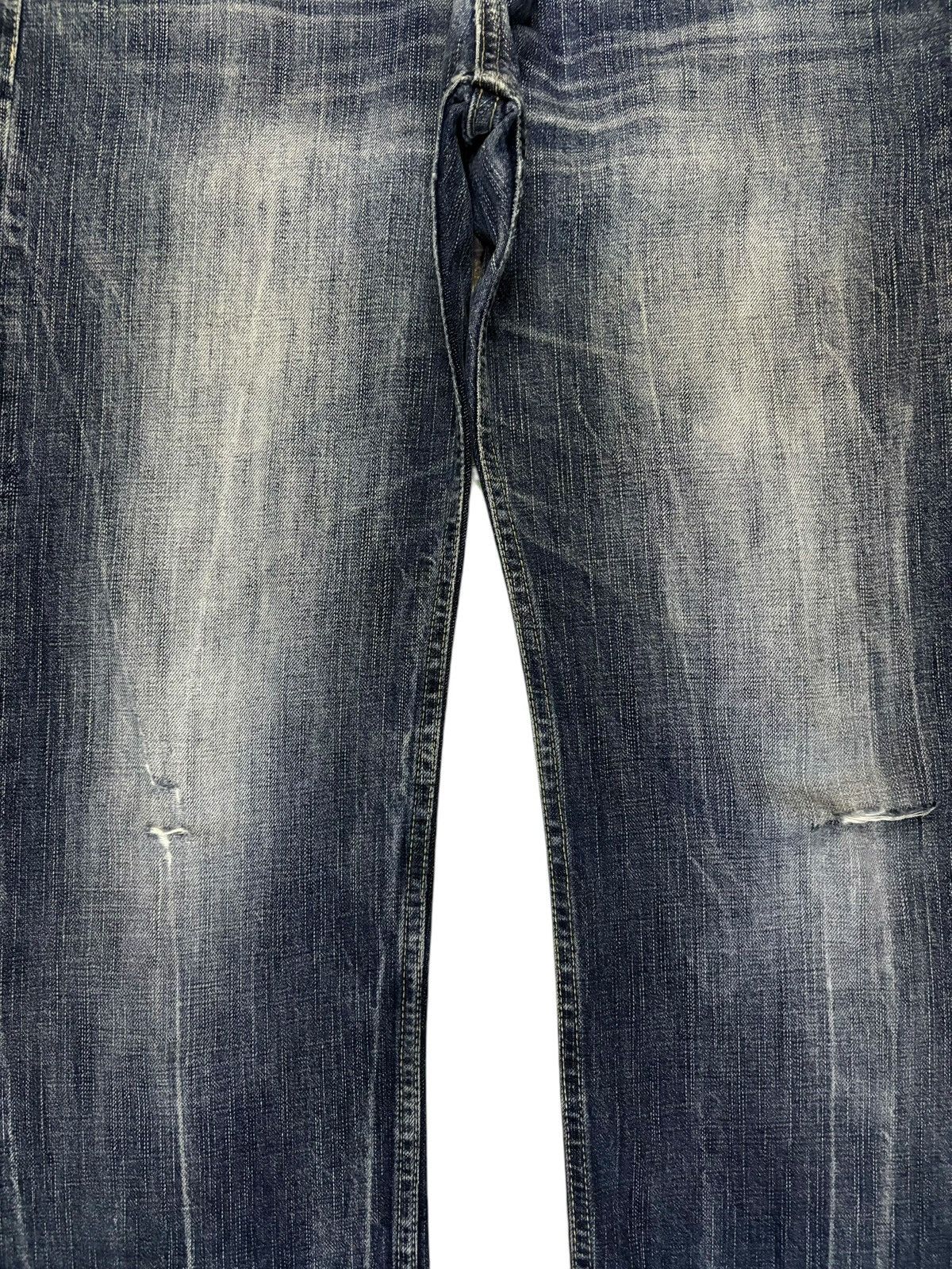 Japanese Brand Vintage Japanese Anti Label Mud Wash Distressed Loose Jeans Size US 34 / EU 50 - 5 Thumbnail