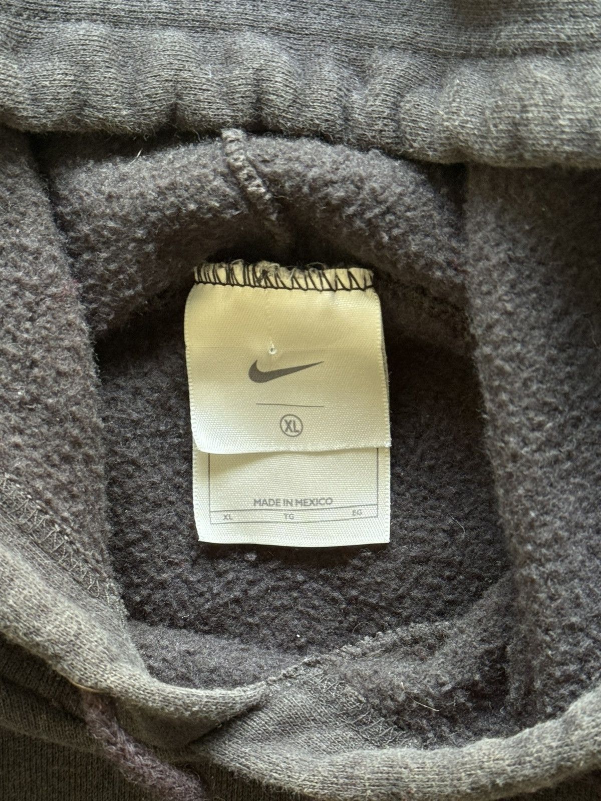 Nike Vintage Nike Center Swoosh Sweatshirt Size US XL / EU 56 / 4 - 8 Thumbnail